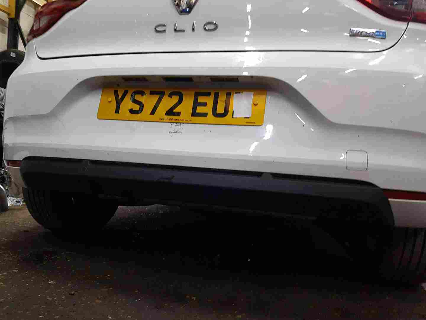 Thumb 3 Renault Clio MK5 2019-2023 Rear Bumper White Ov369