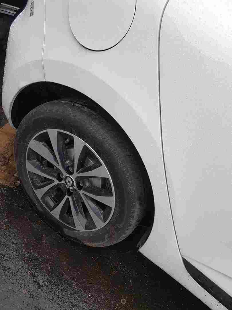 Thumb 5 Renault Clio MK5 2019-2023 Rear Panel Body Cuts Available Quaters Seal Message