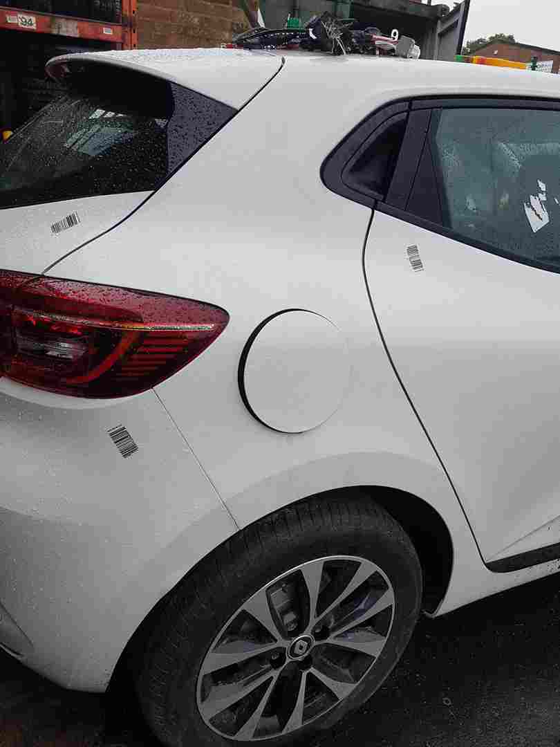 Thumb 7 Renault Clio MK5 2019-2023 Rear Panel Body Cuts Available Quaters Seal Message