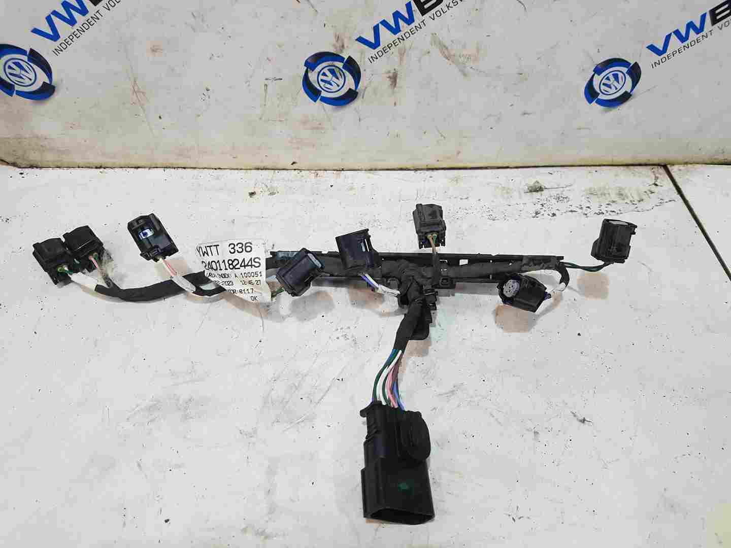 Thumb 6 Renault Clio MK5 Hybrid 2019-2023 1.6 Hybrid Fuel Injector Loom 240118244S