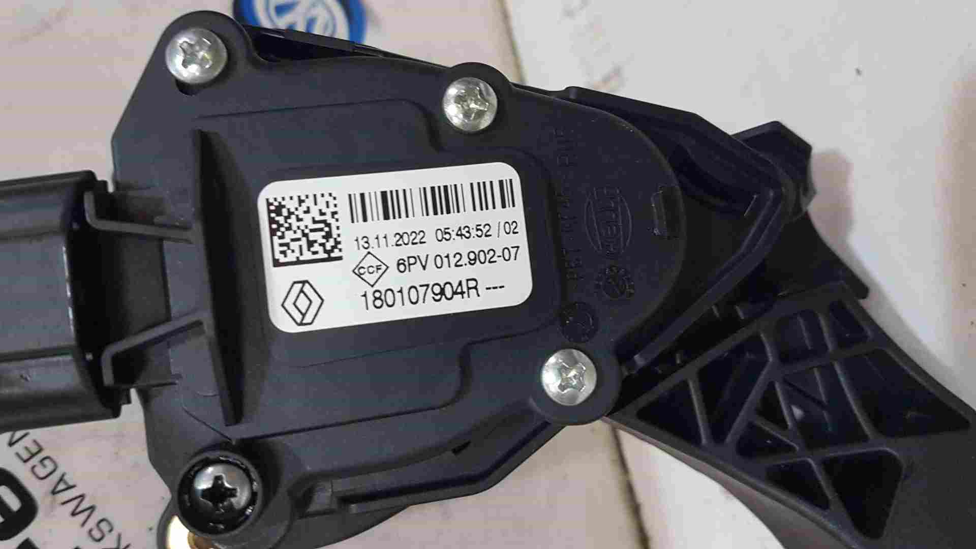 Thumb 3 Renault Clio MK5 Hybrid 2019-2023 Accelerator GAS Throttle Pedal 180107904R