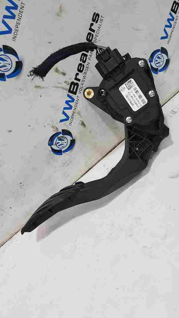Thumb 5 Renault Clio MK5 Hybrid 2019-2023 Accelerator GAS Throttle Pedal 180107904R