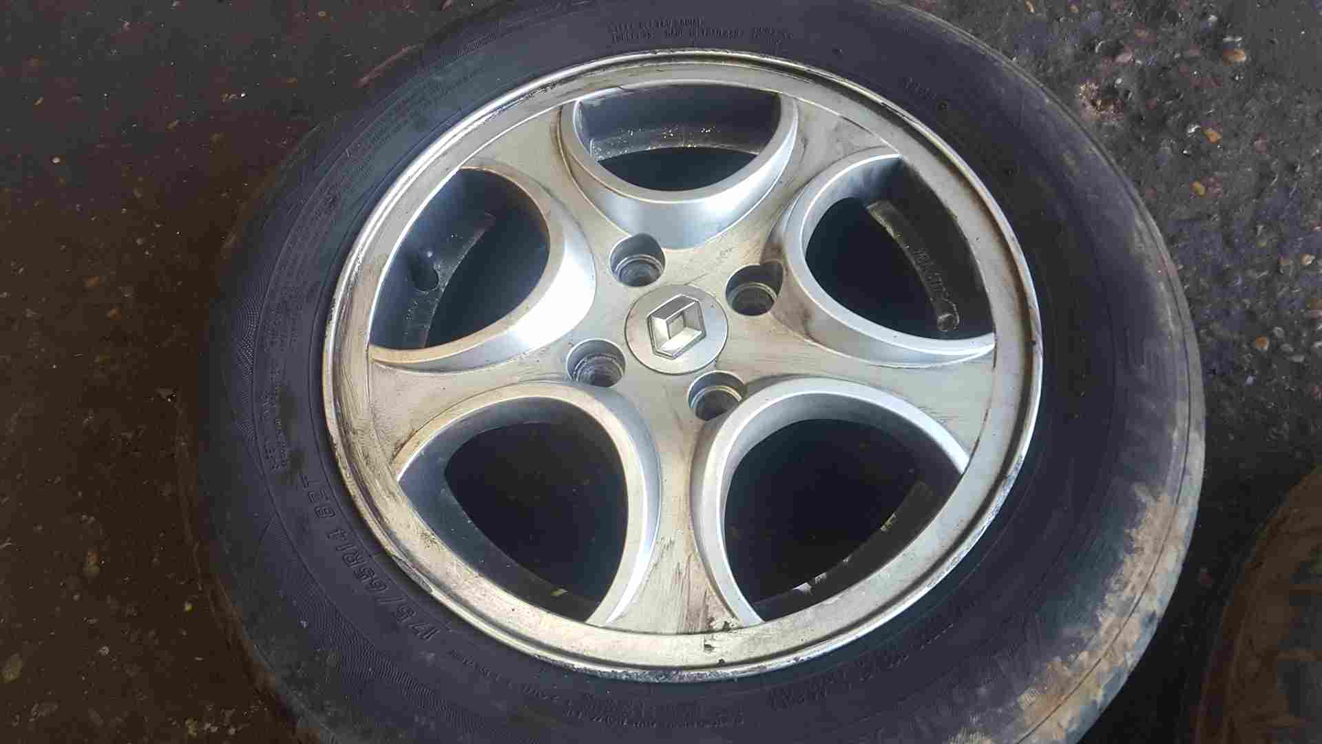 Thumb 6 Renault Twingo 2007-2014 Alloy Wheel SET Ibiza  X4   Tyres 175-65-14 CLIO MK2 