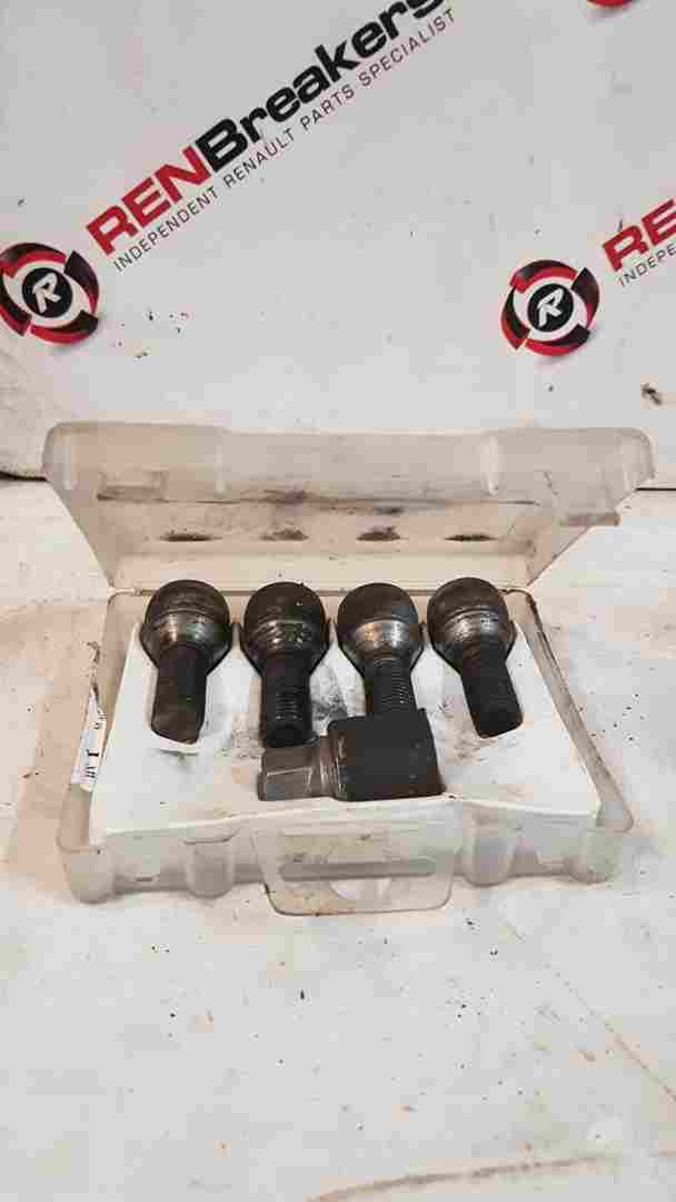 Renault Clio Megane Scenic 2001-2012 Locking Nuts SET X4 17Mm