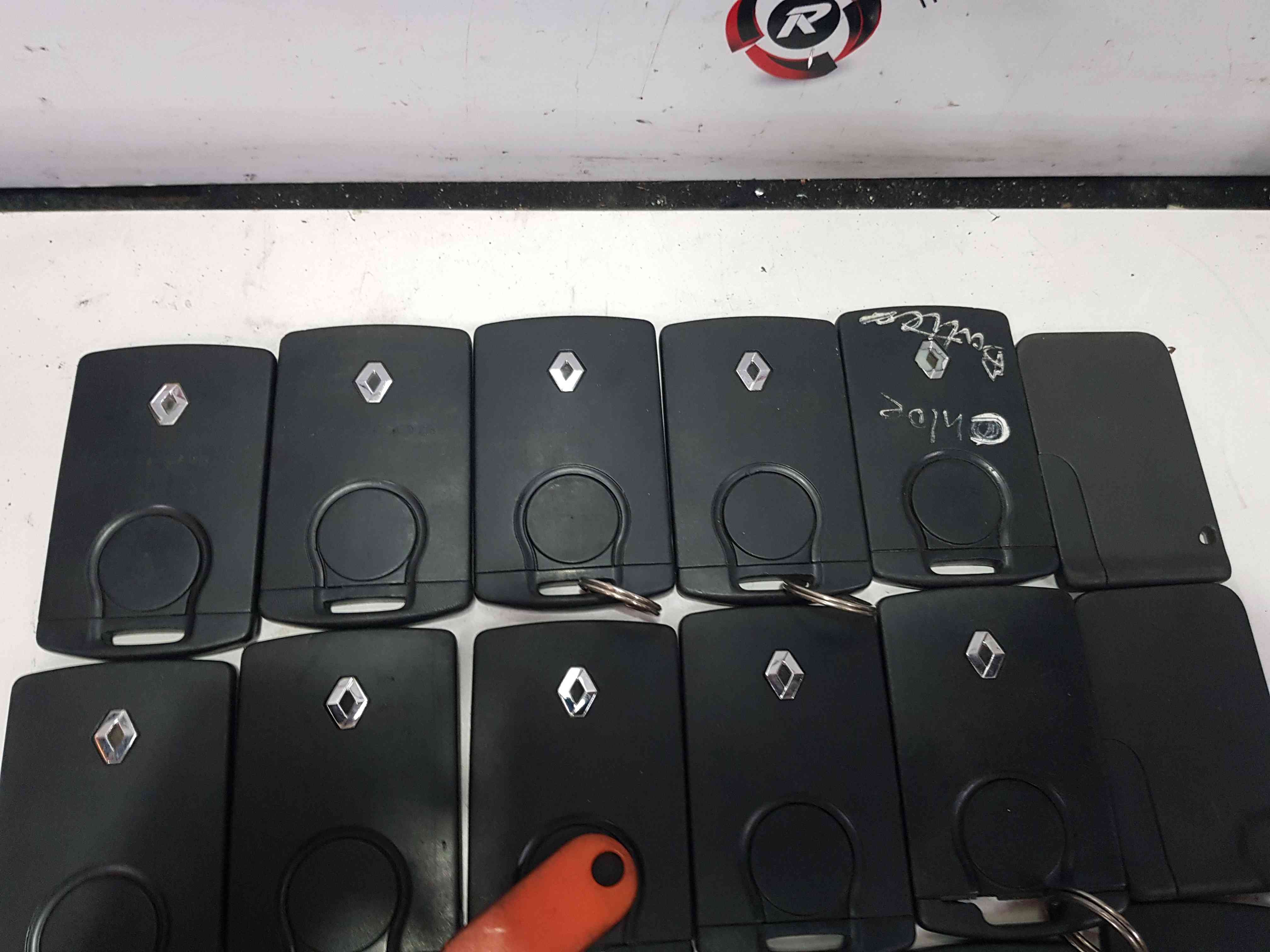 Thumb 5 Renault Clio Megane Scenic Captur Laguna Koleos 2000-2021 KEY Card JOB Lot X18