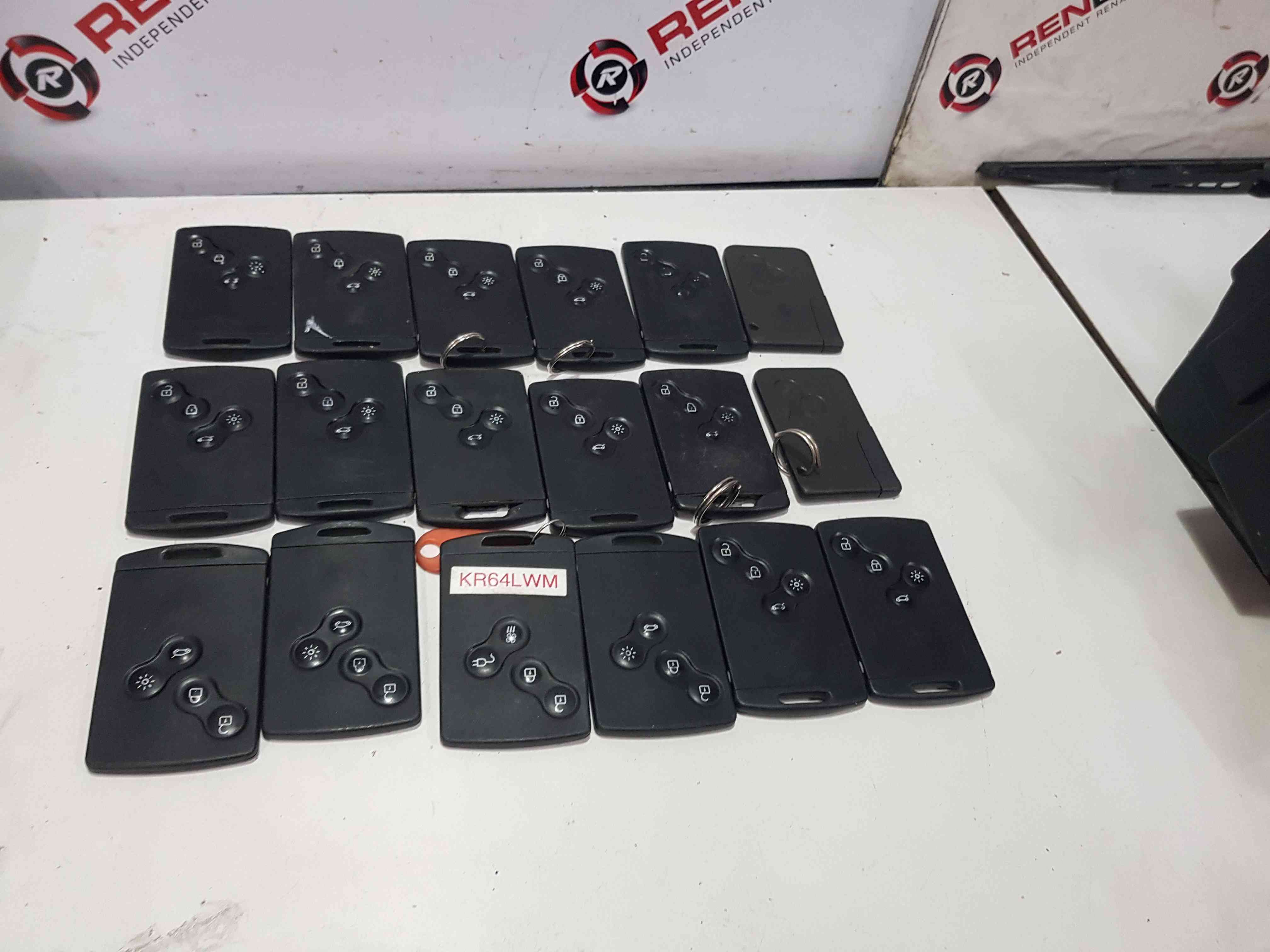 Thumb 6 Renault Clio Megane Scenic Captur Laguna Koleos 2000-2021 KEY Card JOB Lot X18