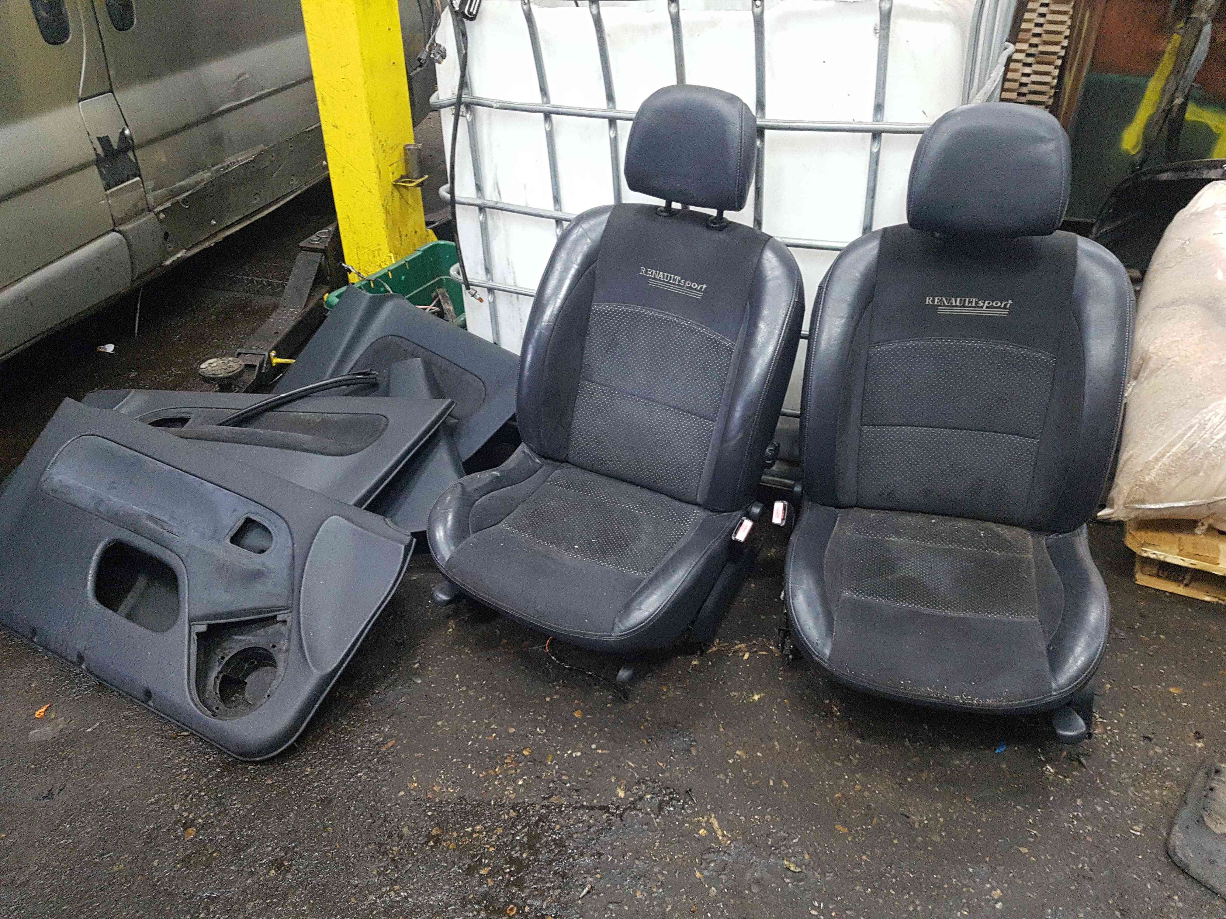 Renault Clio Sport 172 182 2001-2006 Interior Seats Chairs + Door Cards