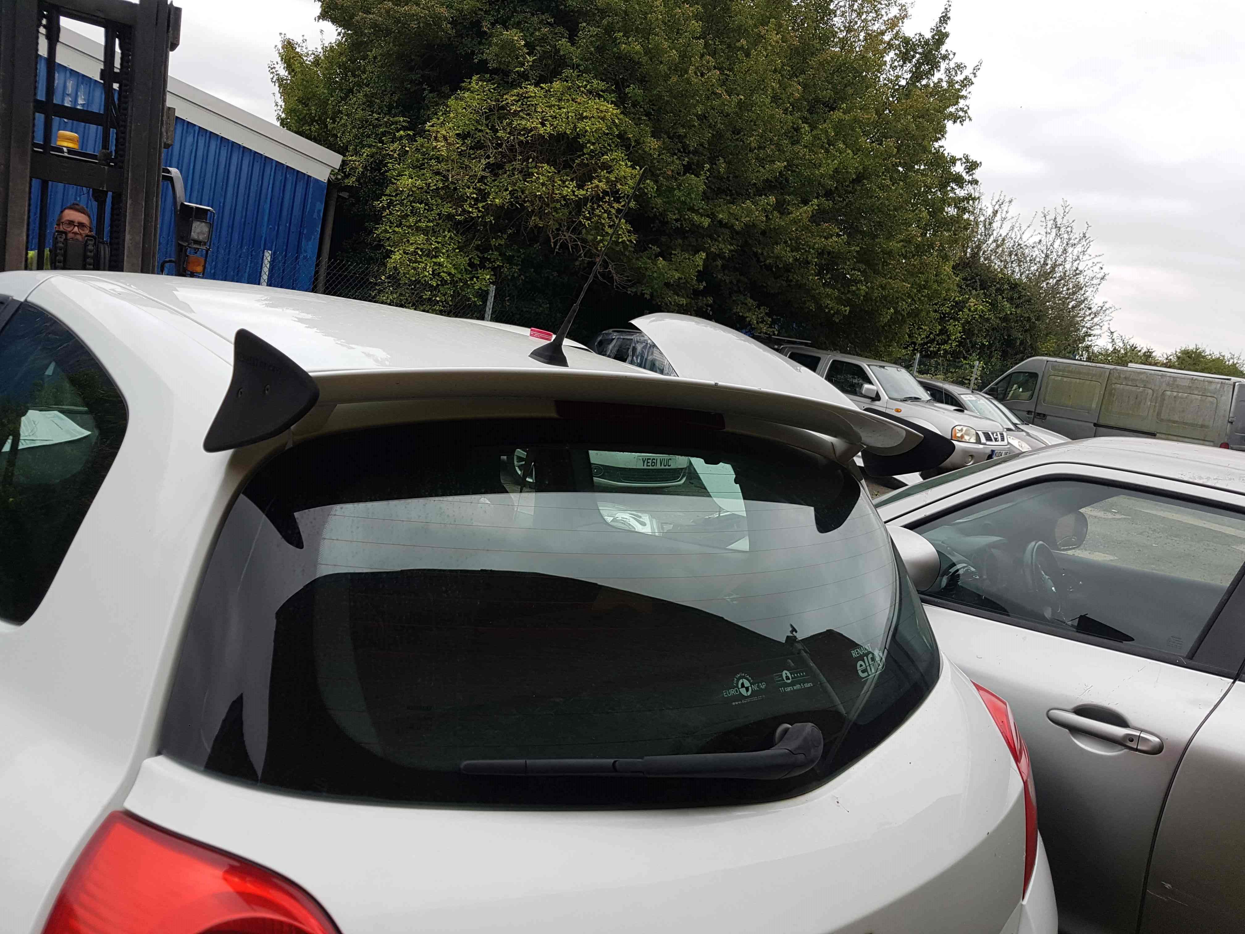 Thumb 11 Renault Clio Sport 197 200 MK3 2005-2012 Boot Tailgate White Ov369 Sport Spoiler