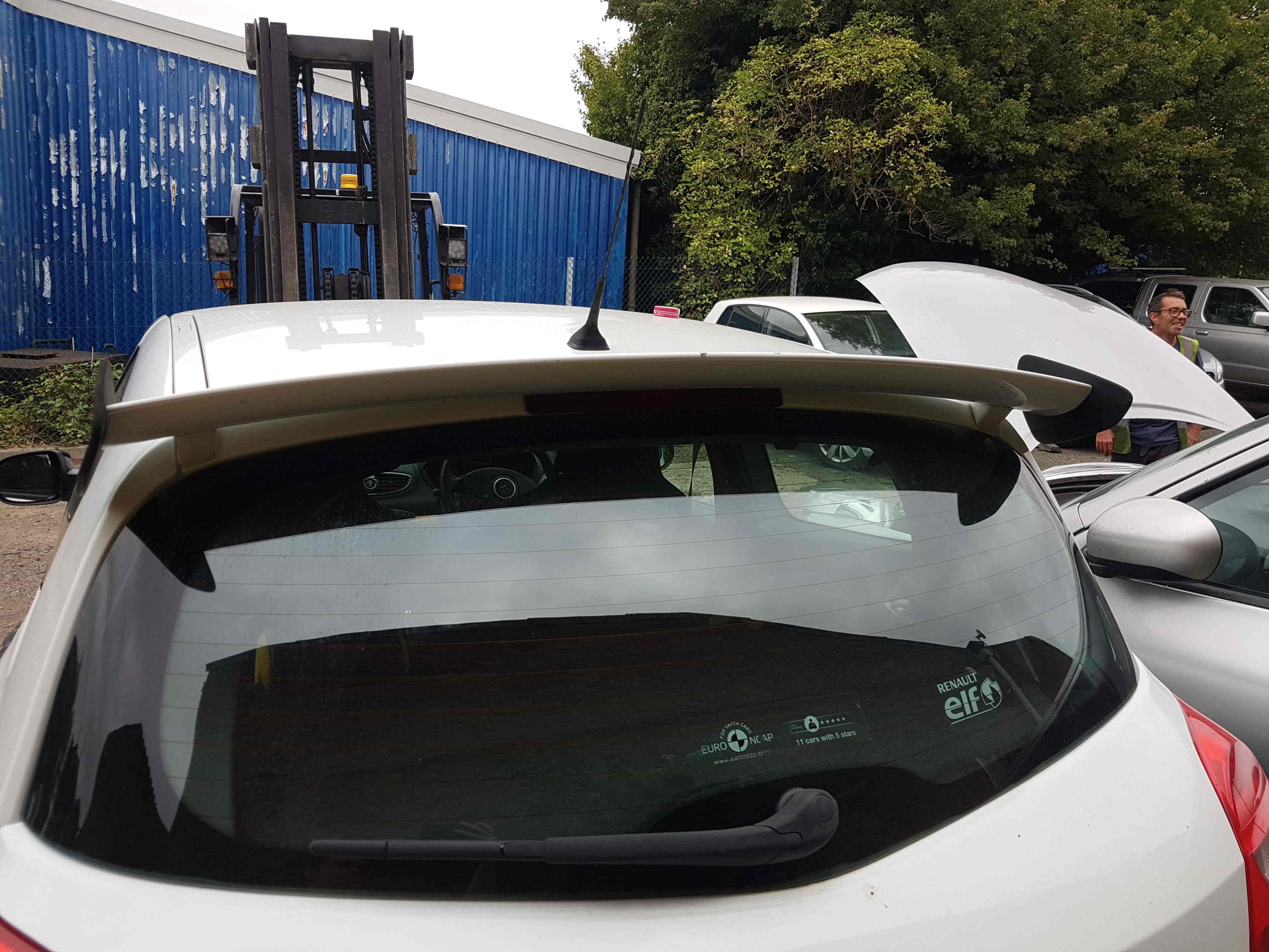 Thumb 3 Renault Clio Sport 197 200 MK3 2005-2012 Boot Tailgate White Ov369 Sport Spoiler