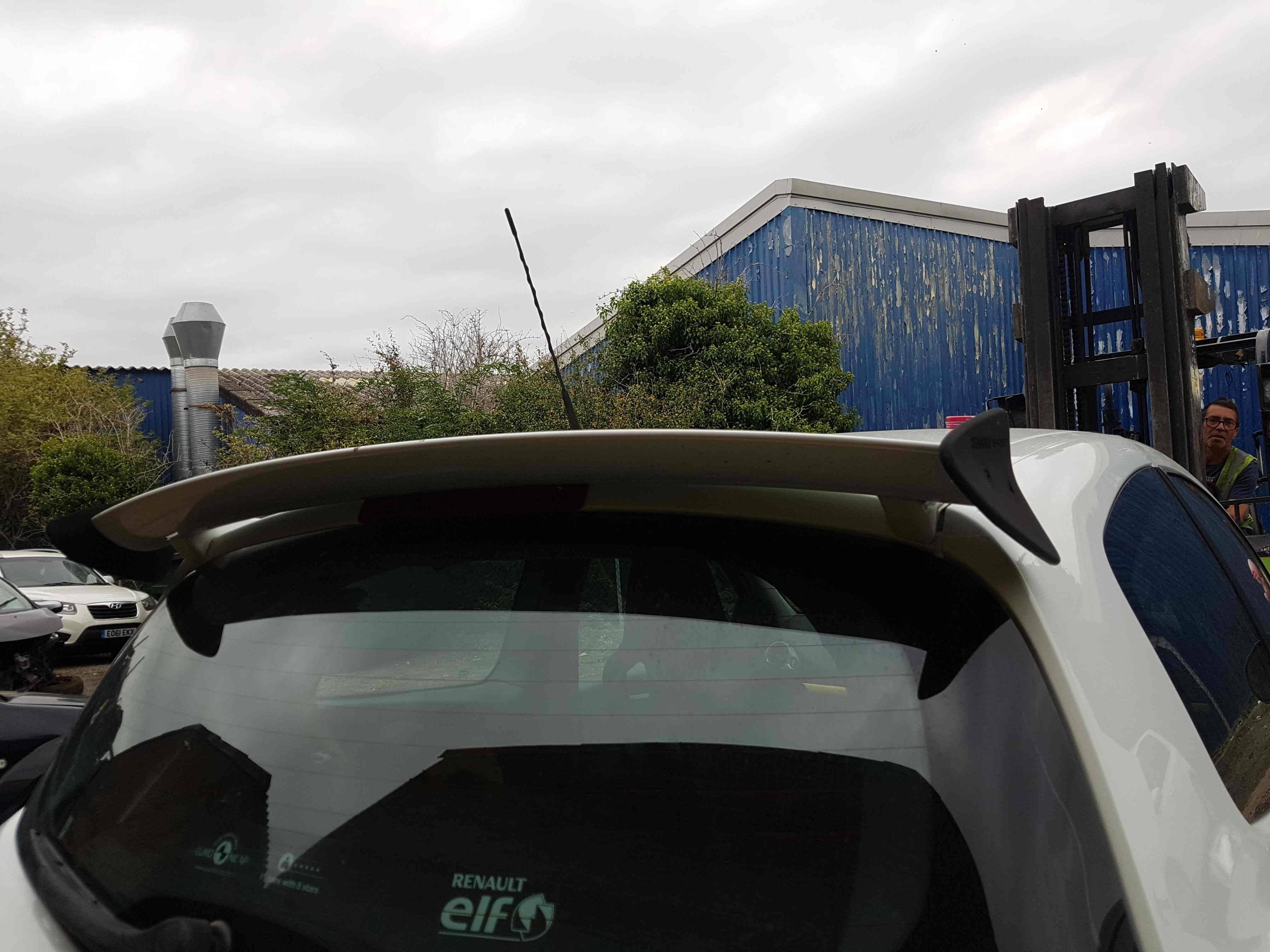 Thumb 7 Renault Clio Sport 197 200 MK3 2005-2012 Boot Tailgate White Ov369 Sport Spoiler