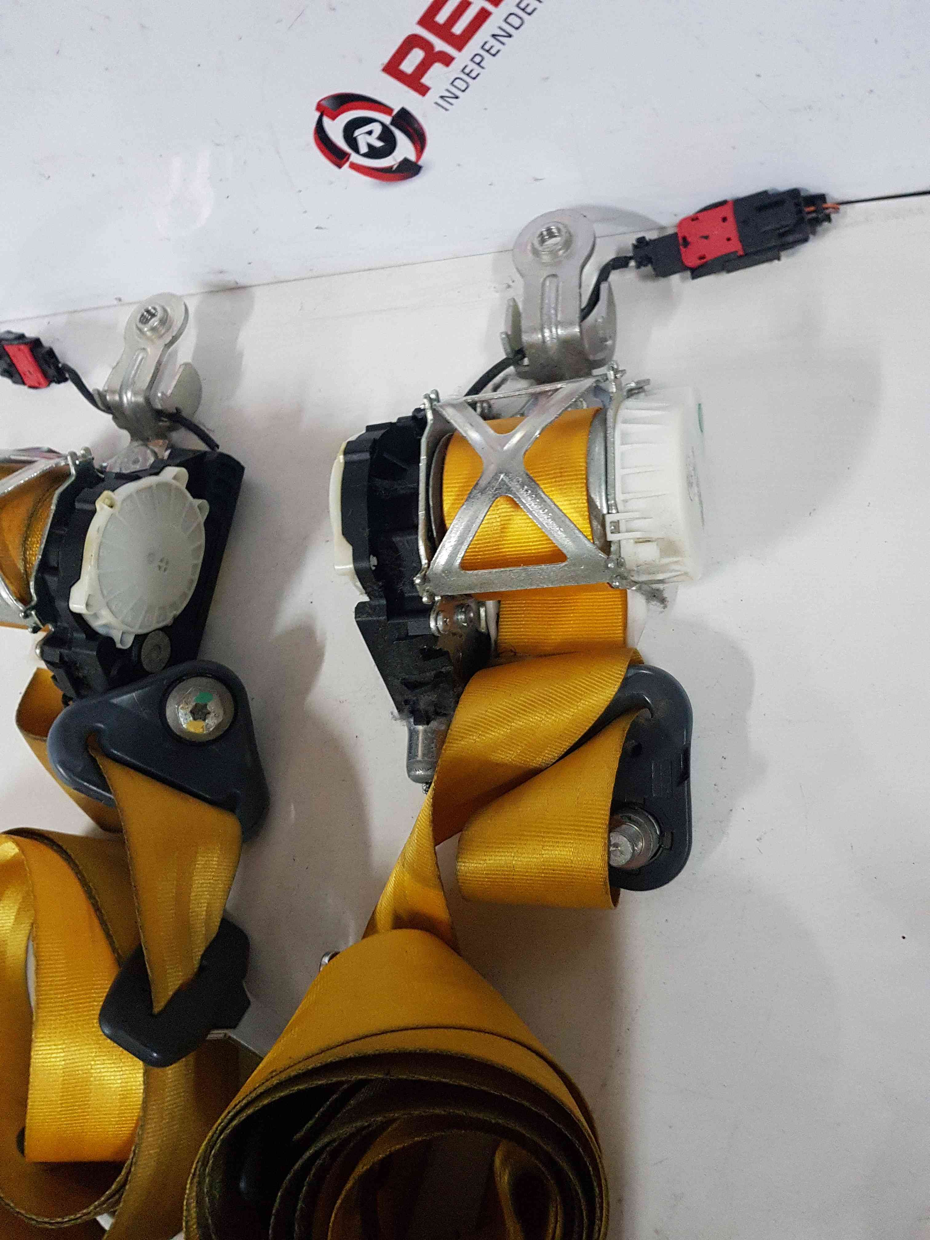 Thumb 5 Renault Clio Sport 200 2009-2012 Driver Passenger OSF Nsf Seat Belt Yellow S/R