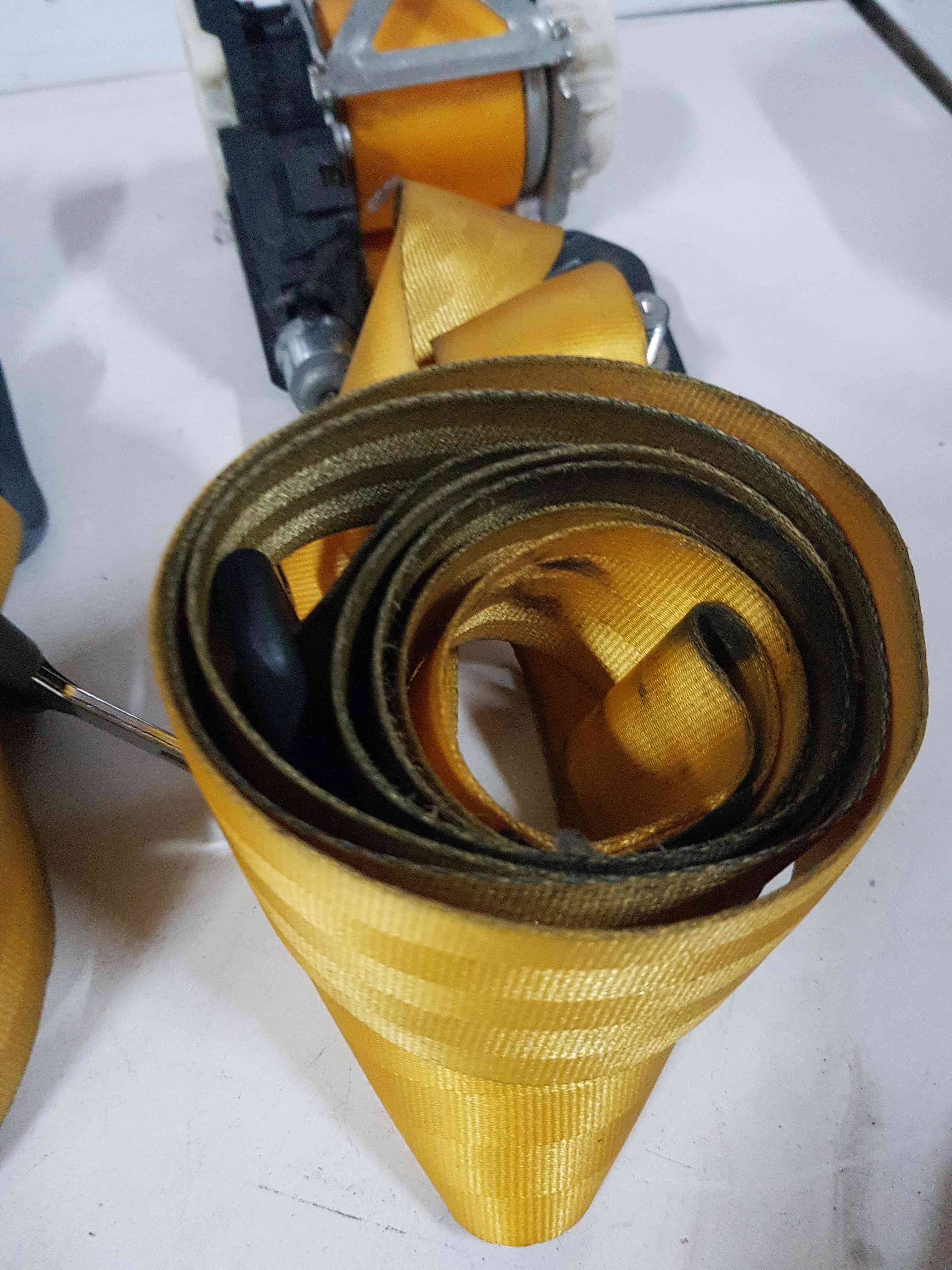 Thumb 6 Renault Clio Sport 200 2009-2012 Driver Passenger OSF Nsf Seat Belt Yellow S/R