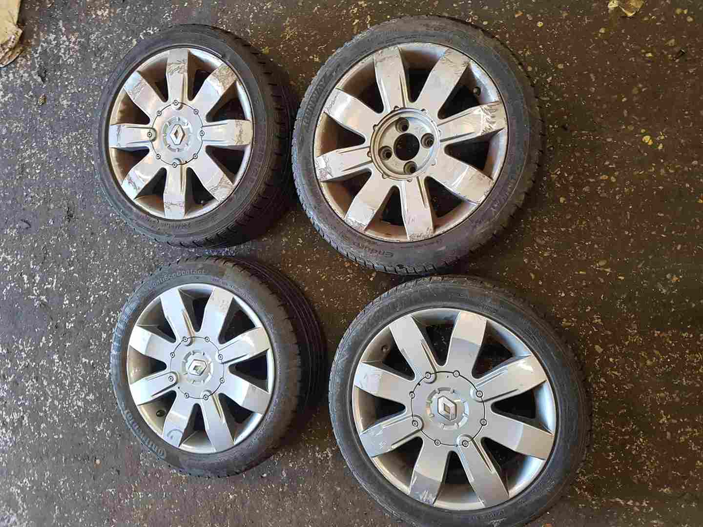 Renault Clio Sport 2001 2006 172 182 Anthracite Alloy Wheel Tyre 205 45 Renault Clio Sport 2001 2006 172 182 Anthracite Alloy Wheel Tyre 205 45