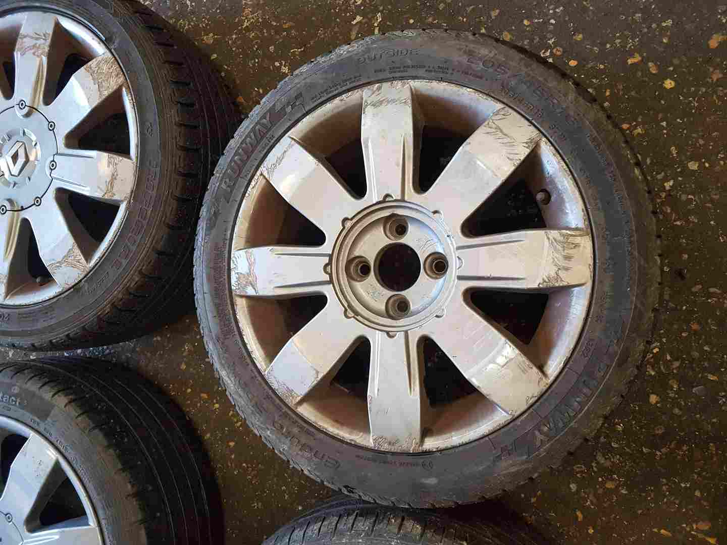 Renault Clio Sport 2001 2006 172 182 Anthracite Alloy Wheel Tyre 205 45 Renault Clio Sport 2001 2006 172 182 Anthracite Alloy Wheel Tyre 205 45