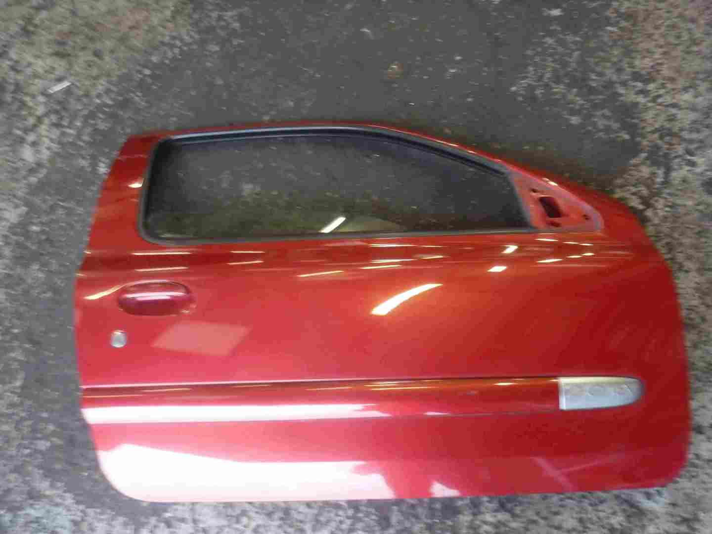 Renault Clio Sport 2001-2006 172 182 Drivers OSF Front Door Red Orange TEB76