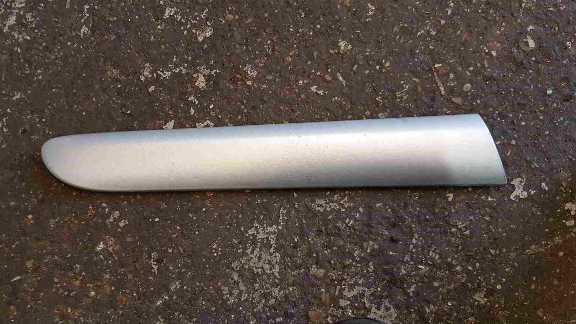 Thumb 2 Renault Clio Sport 2001-2006 172 182 Drivers OSR Rear Moulding Trim Silver Ted69