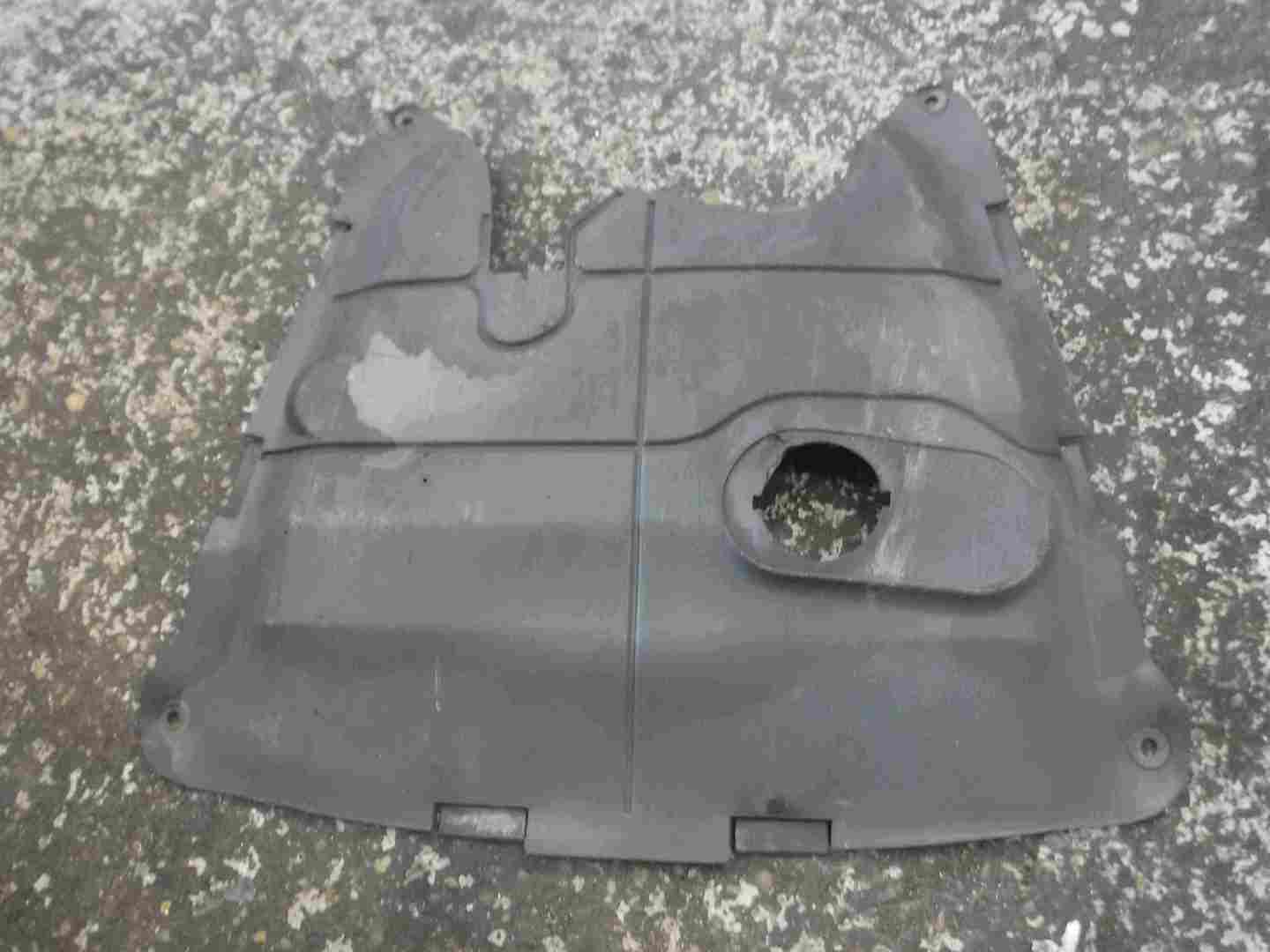 Renault Clio Sport 2001-2006 172 182 Engine Oil Under Drip Tray 8200158866