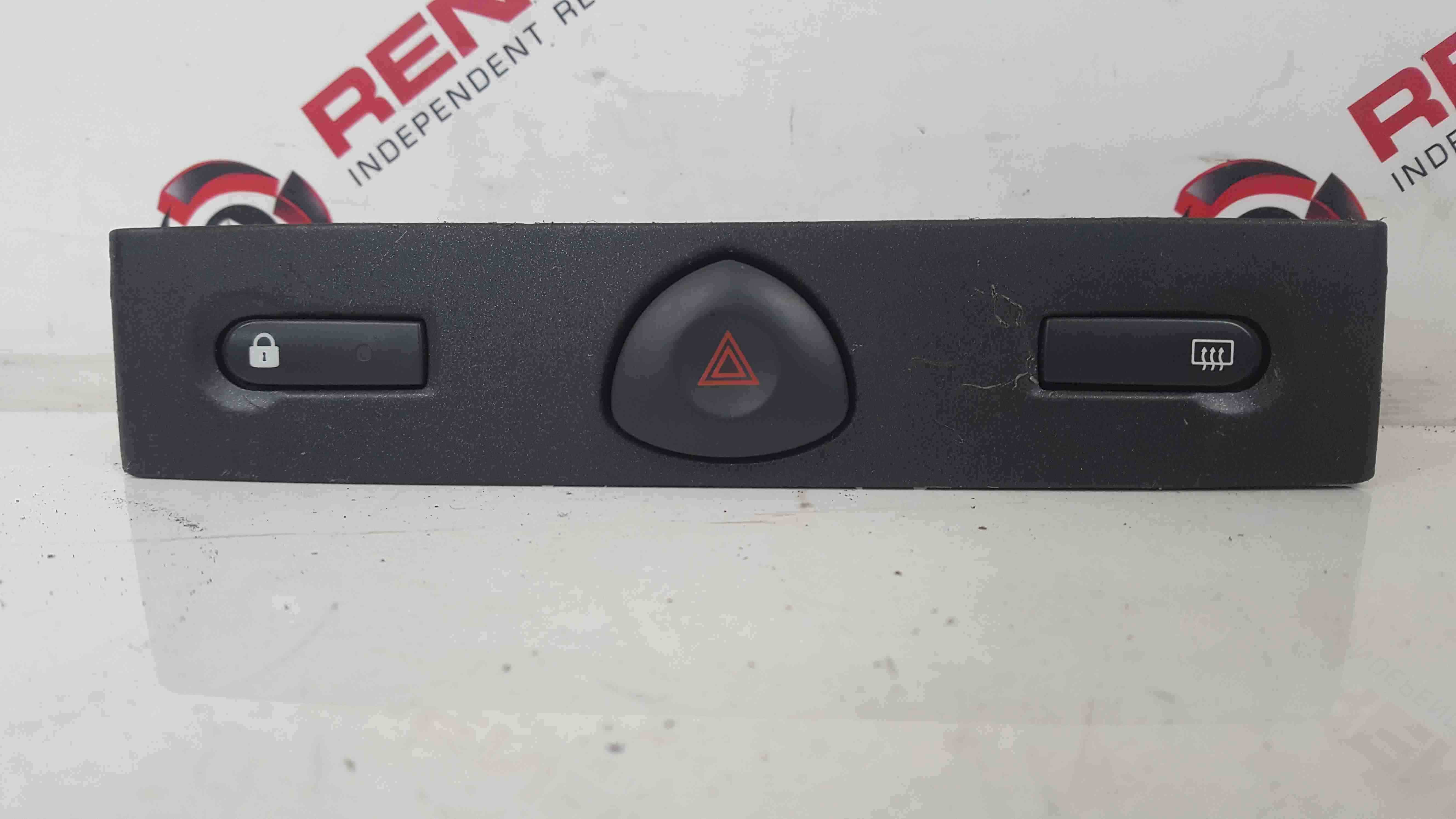 Renault Clio Sport 2001-2006 172 182 Hazard Switch Demister Lock Button Panel