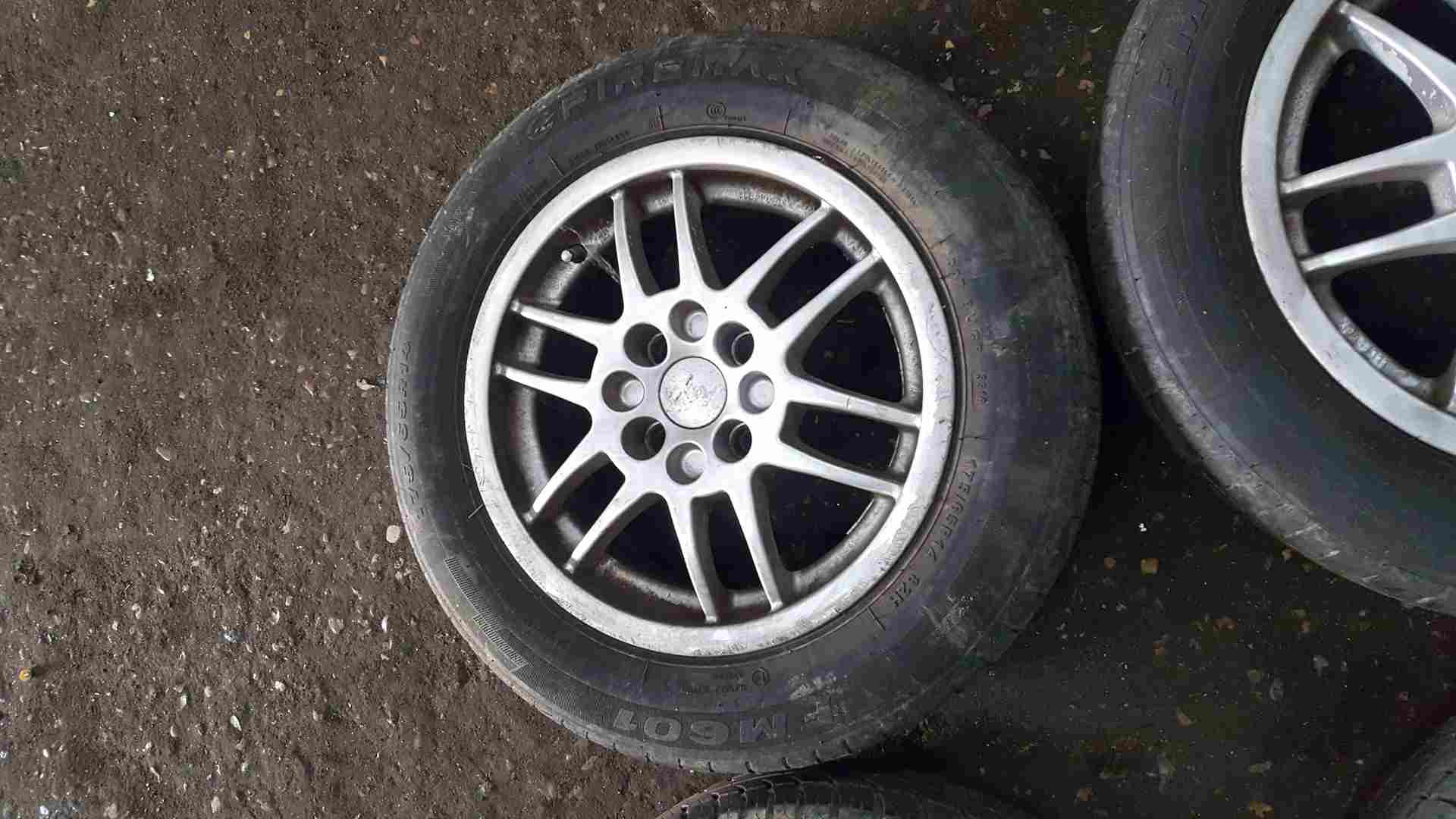 Thumb 4 Renault Clio Sport 2001-2006 172 182 Oz Alloy Wheels SET F1 + Tyre 175 65 14 3/5