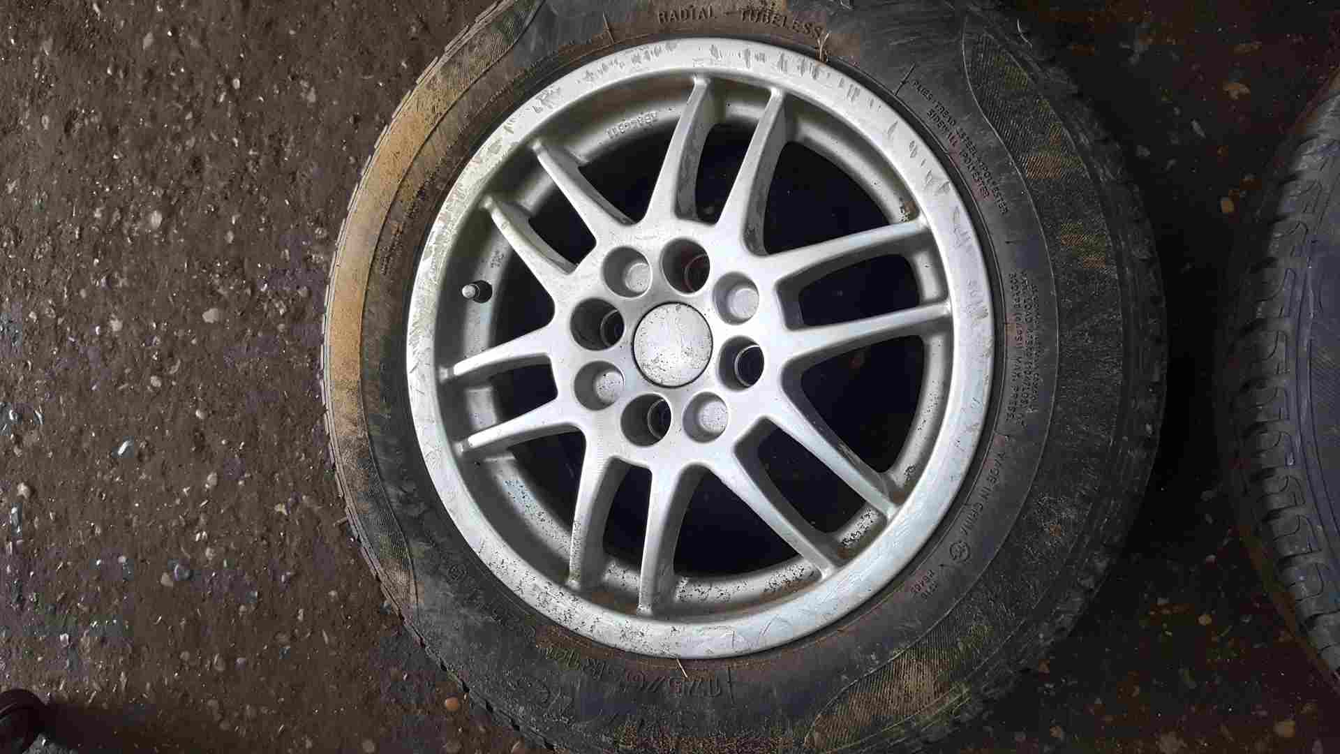 Thumb 5 Renault Clio Sport 2001-2006 172 182 Oz Alloy Wheels SET F1 + Tyre 175 65 14 3/5