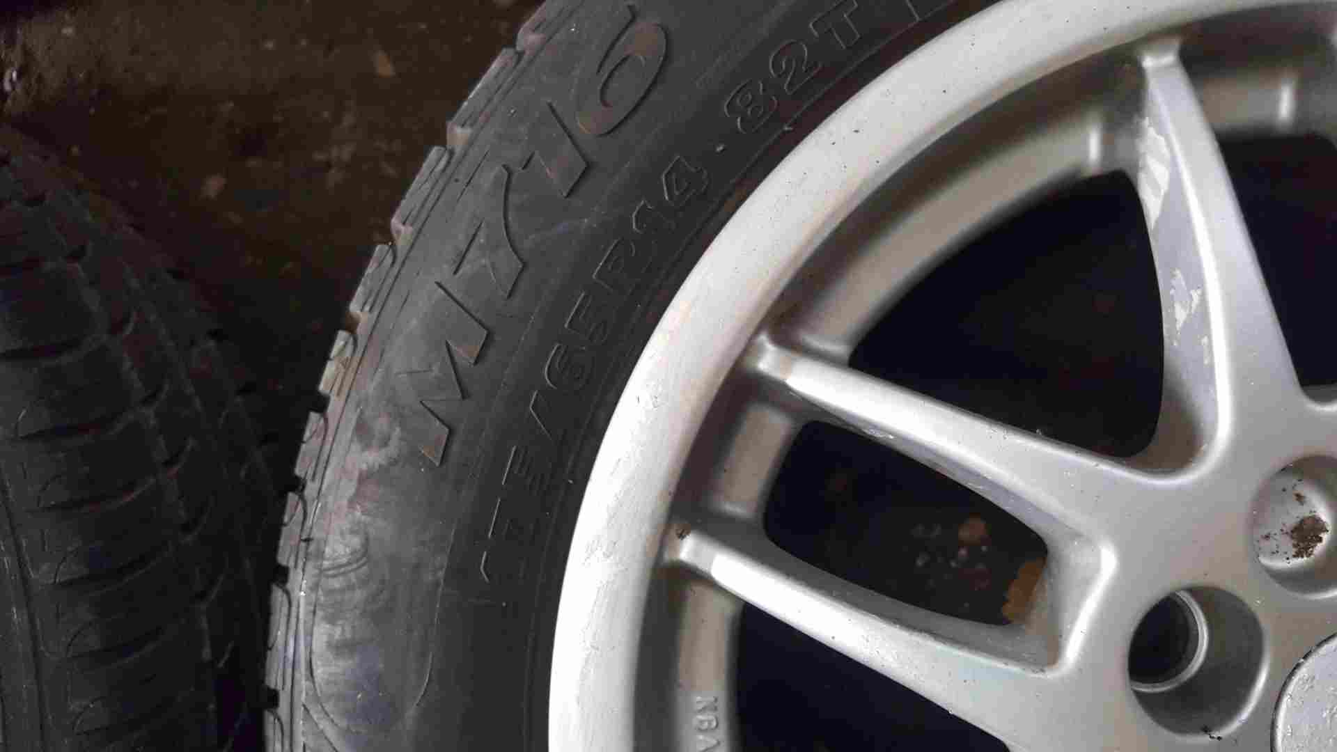 Thumb 6 Renault Clio Sport 2001-2006 172 182 Oz Alloy Wheels SET F1 + Tyre 175 65 14 3/5