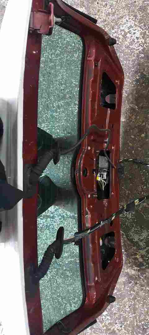 Thumb 5 Renault Clio Sport 2001-2006 172 182 Rear Tailgate Boot Flaming Red TEB76