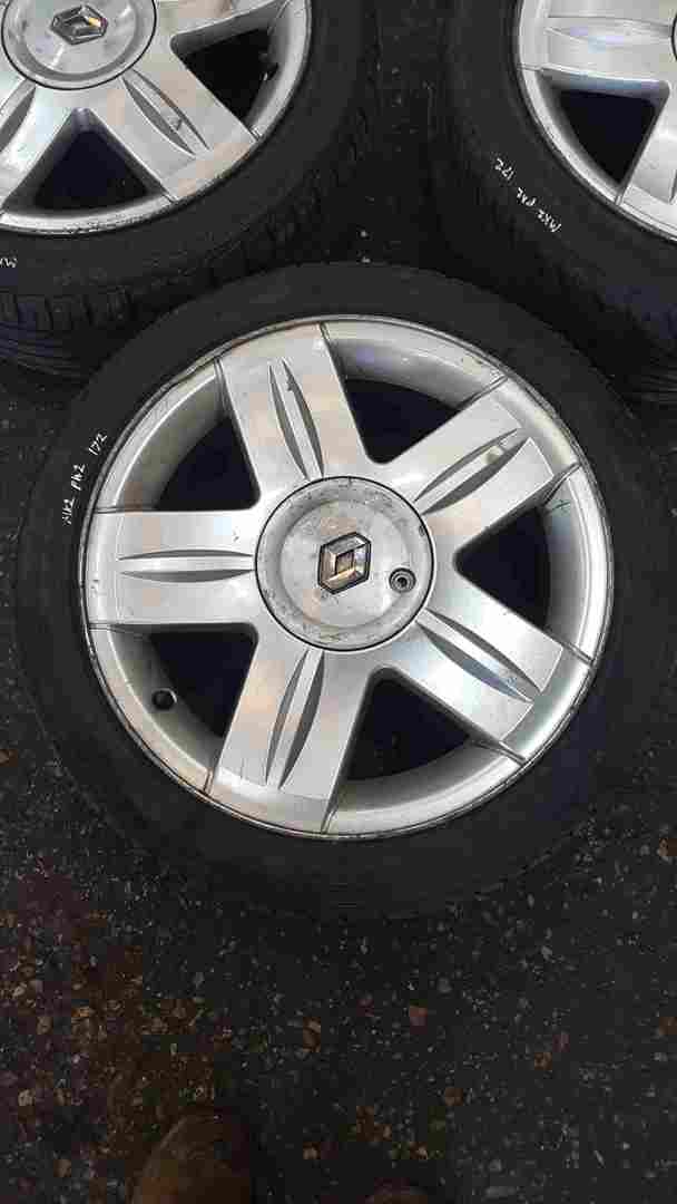 Thumb 4 Renault Clio Sport 2001-2006 172 Alloy Wheel Set + Tyres 195 45 16 x5