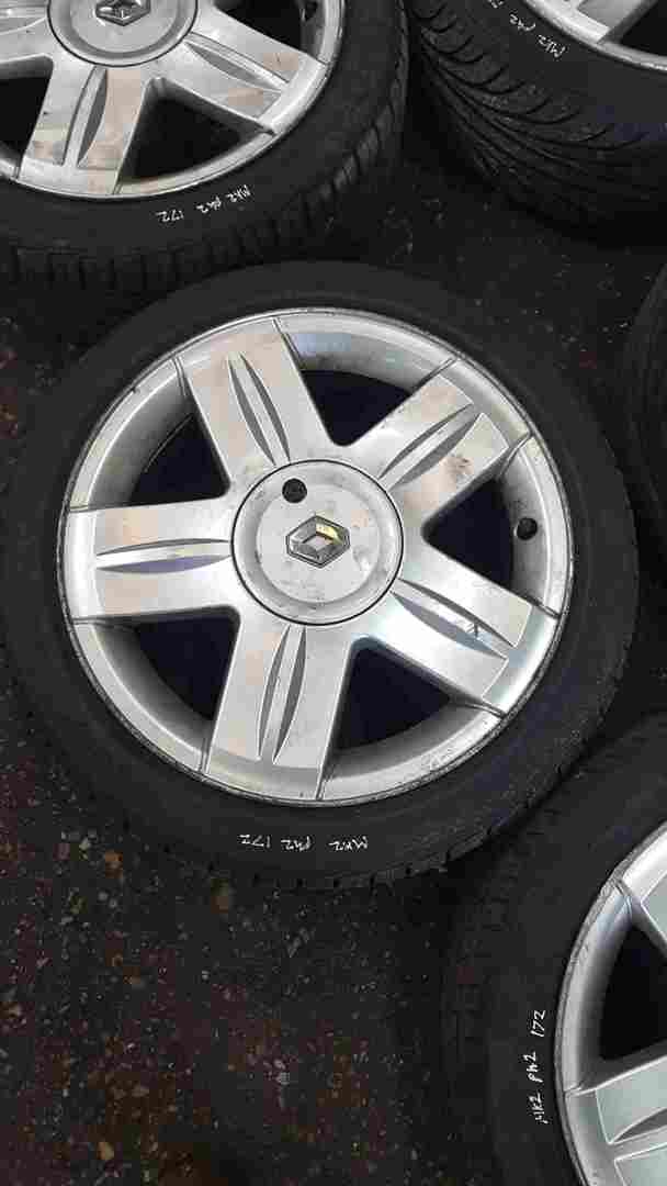 Thumb 2 Renault Clio Sport 2001-2006 172 Alloy Wheel Set + Tyres 195 45 16 x5