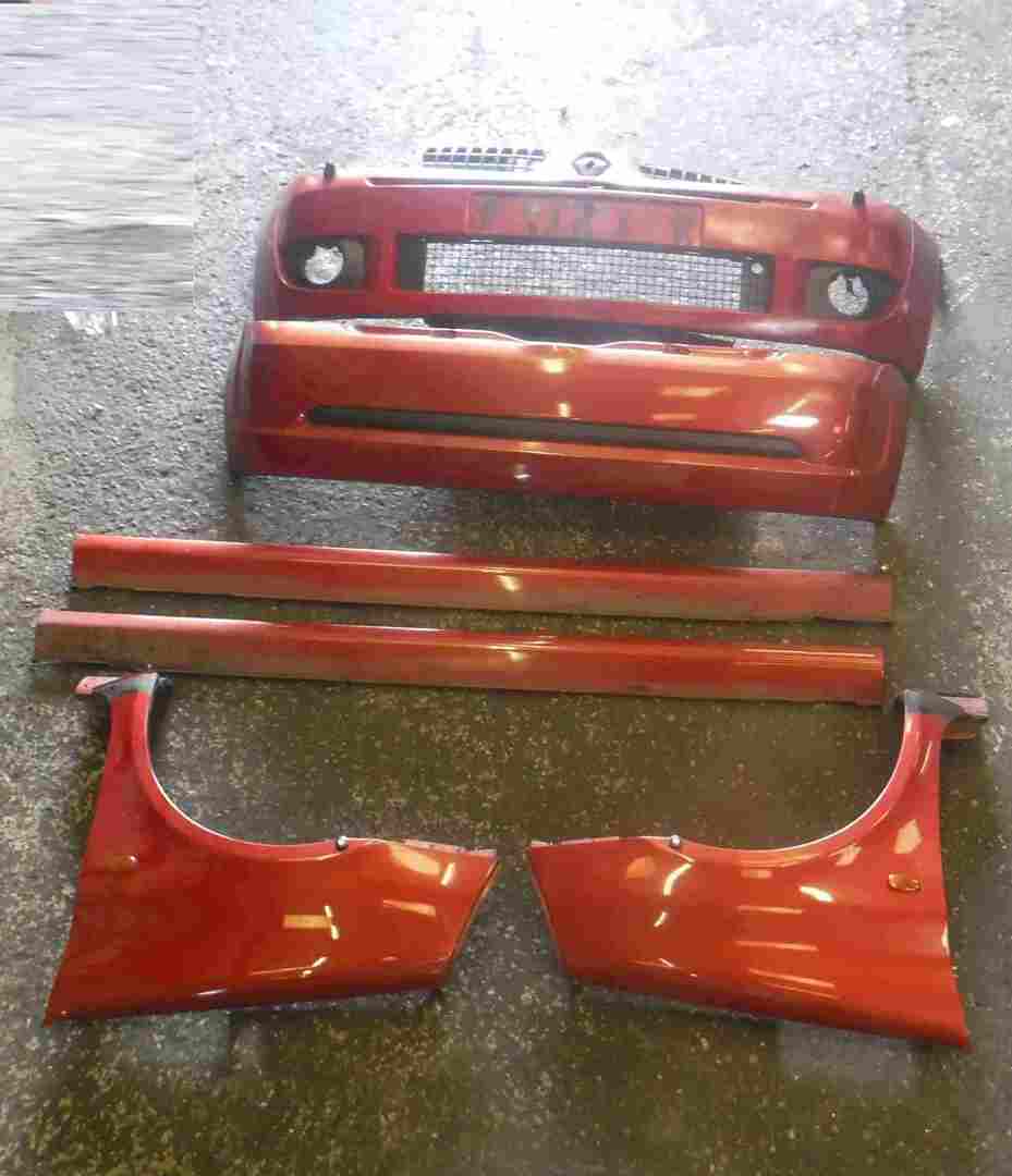 Renault Clio Sport 2001-2006 172 Body Kit Bumpers Side Skirts Wings Red TEB76