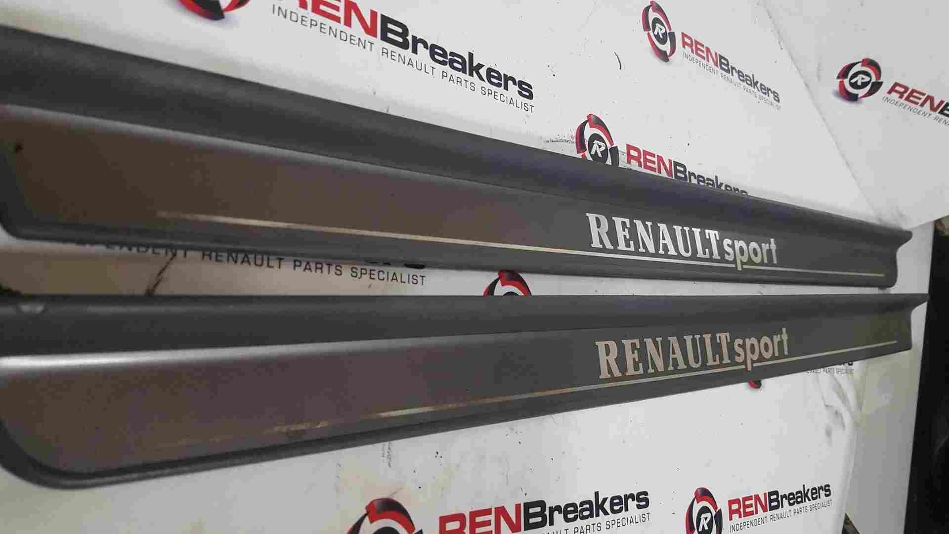 Renault Clio Sport 2001-2006 CUP Passenger Drivers Ns Os Door Trim Mouldings