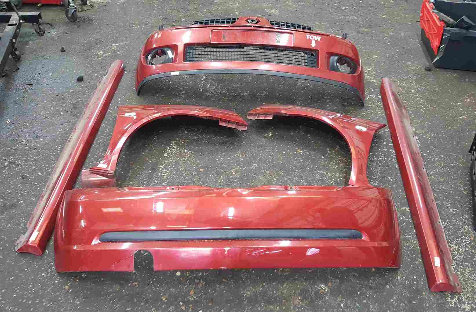 Thumb 9 Renault Clio Sport 2001-2006 Body Kit Front Rear Bumper Skirts Wings Red TEB76