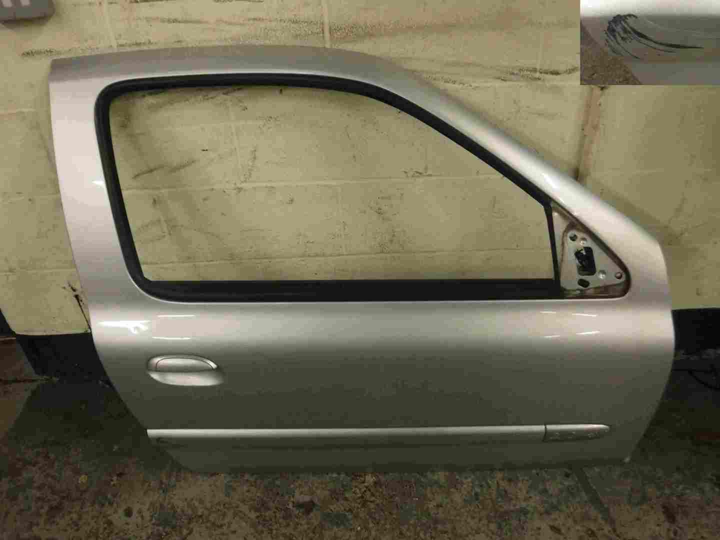 Renault Clio Sport 2001-2006 Drivers OSF Front Door Silver MV647