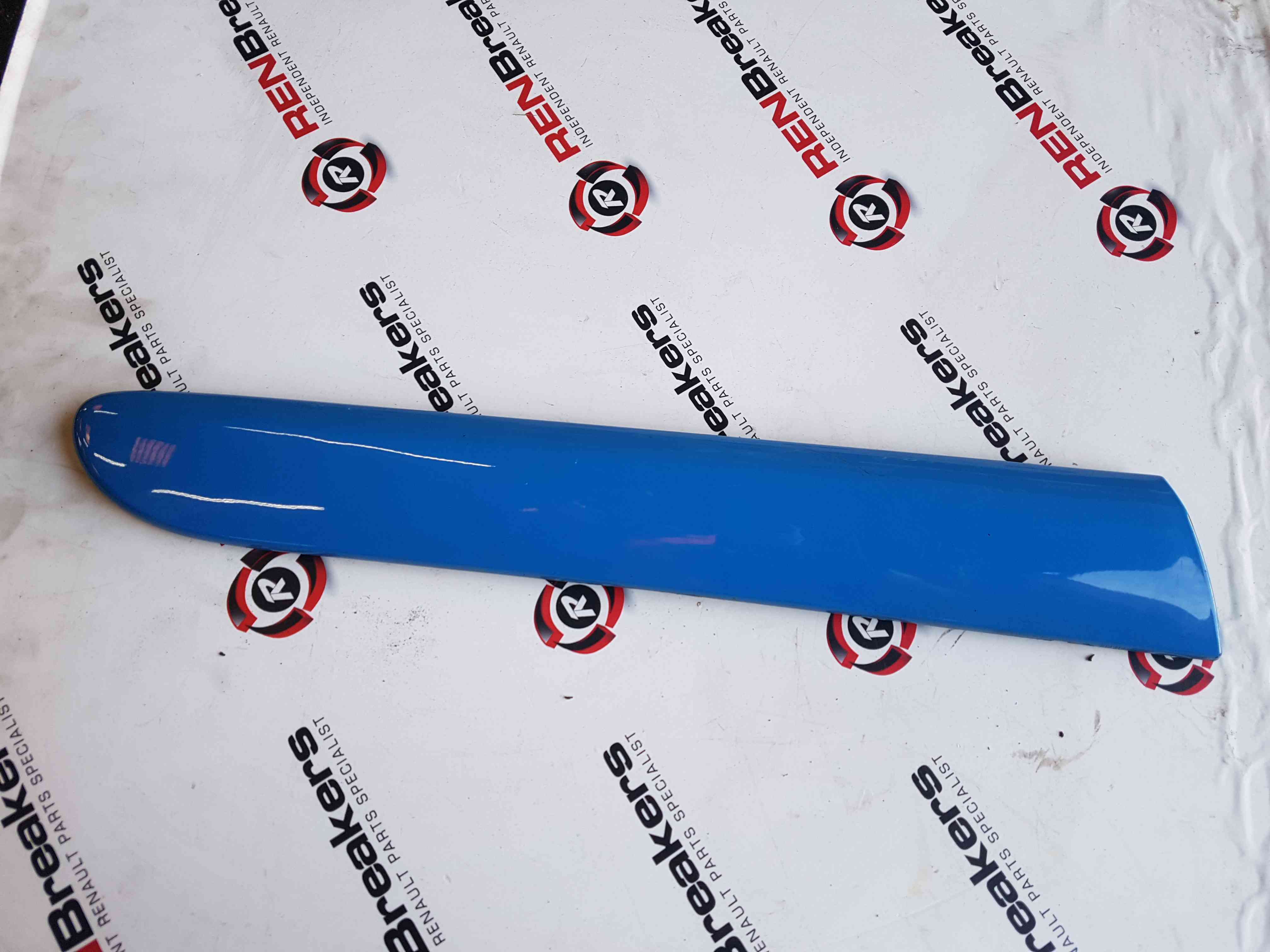 Thumb 2 Renault Clio Sport 2001-2006 Drivers OSR Rear Moulding Trim Blue Oj45 3dr