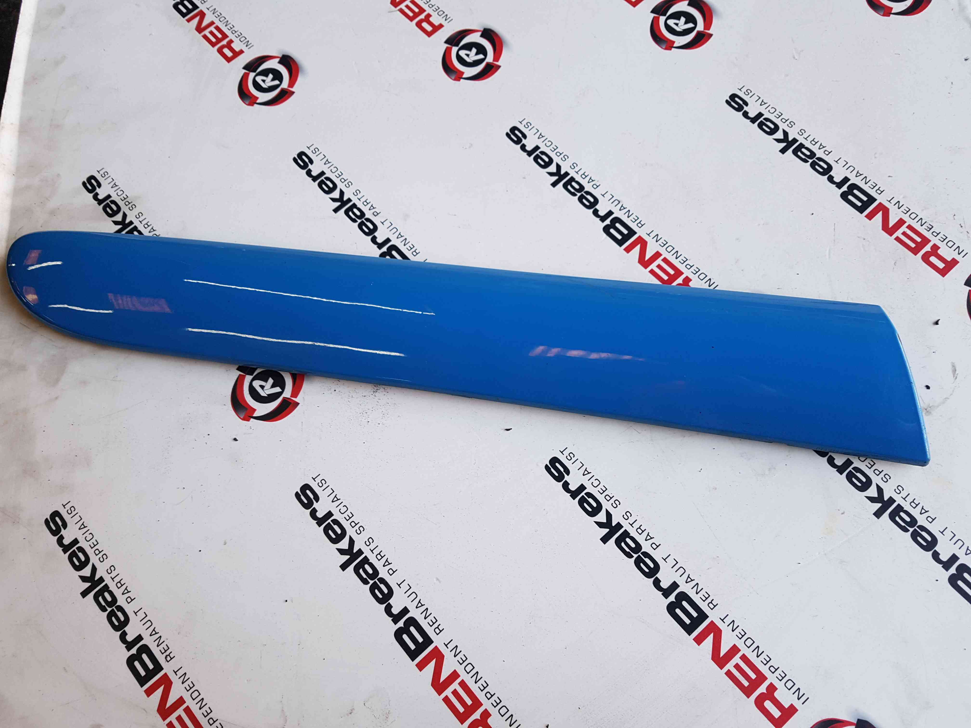 Thumb 7 Renault Clio Sport 2001-2006 Drivers OSR Rear Moulding Trim Blue Oj45 3dr