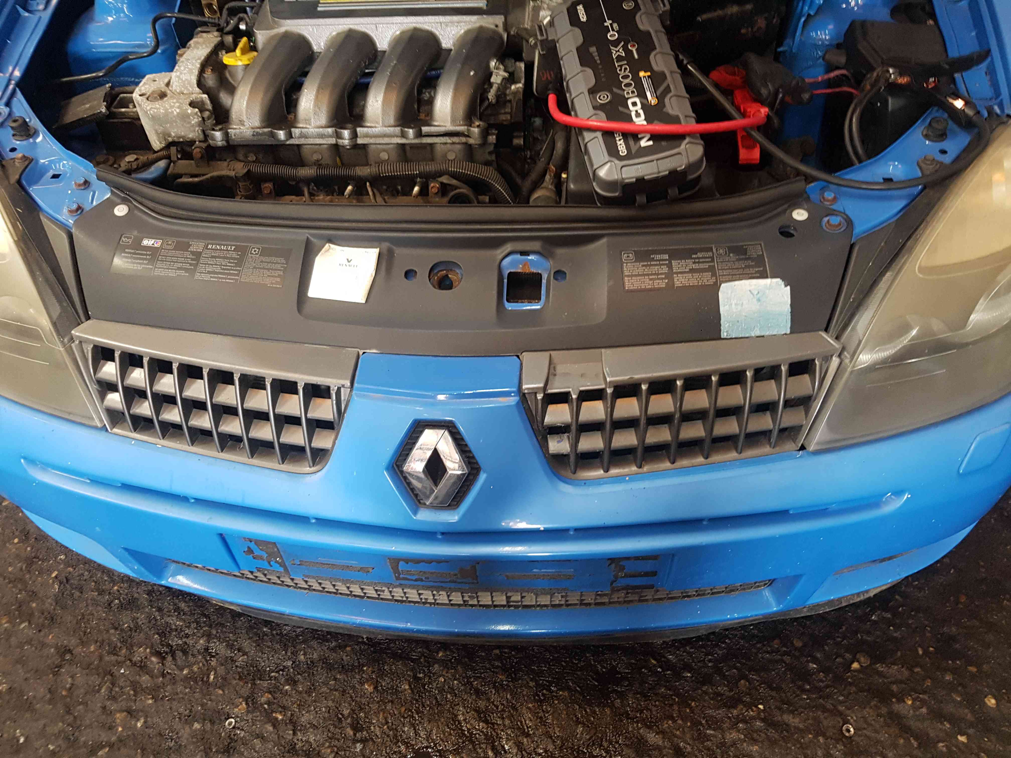 Thumb 12 Renault Clio Sport 2001-2006 Front Bumper + Grill  Blue Oj45