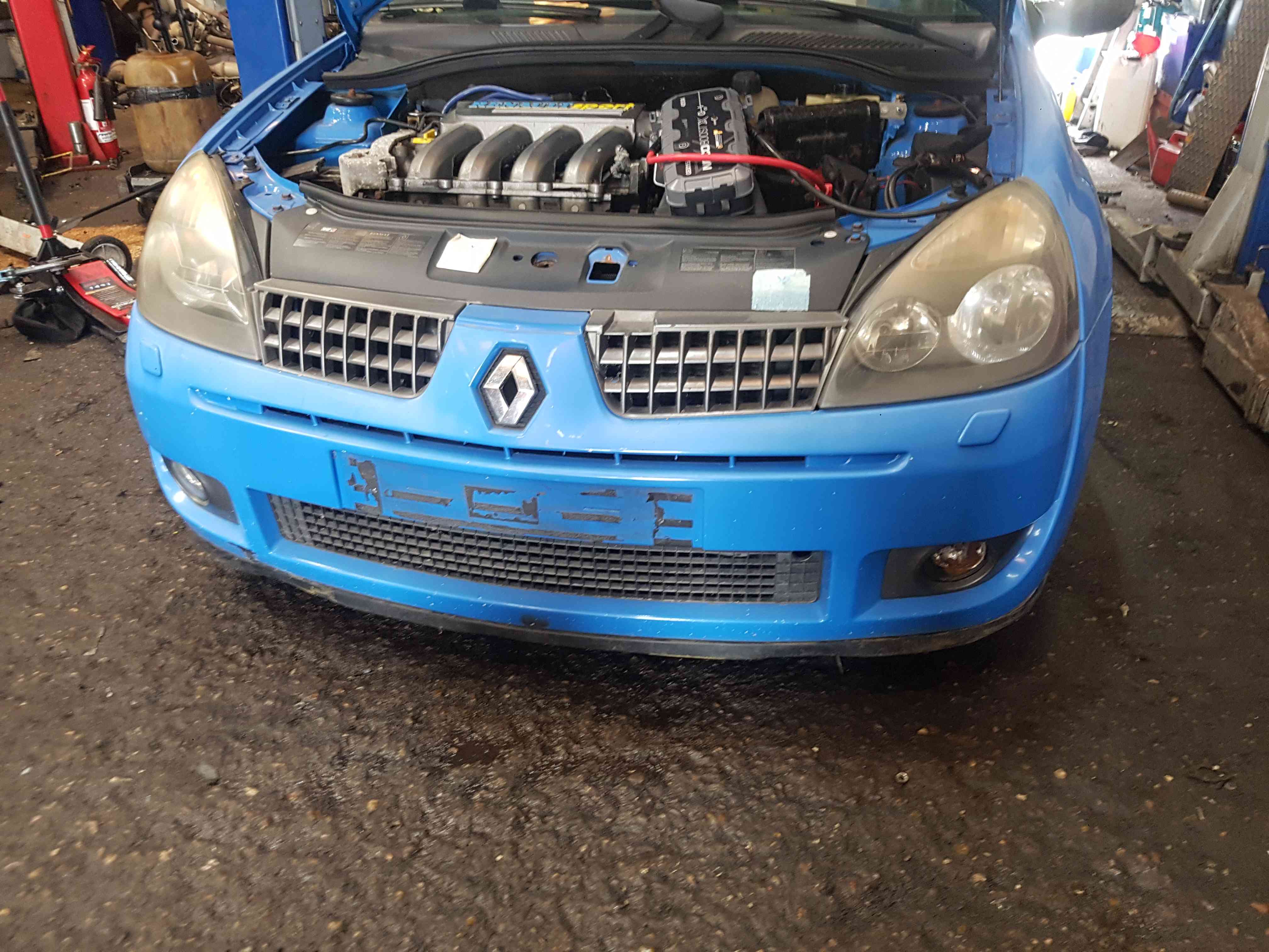 Thumb 13 Renault Clio Sport 2001-2006 Front Bumper + Grill  Blue Oj45