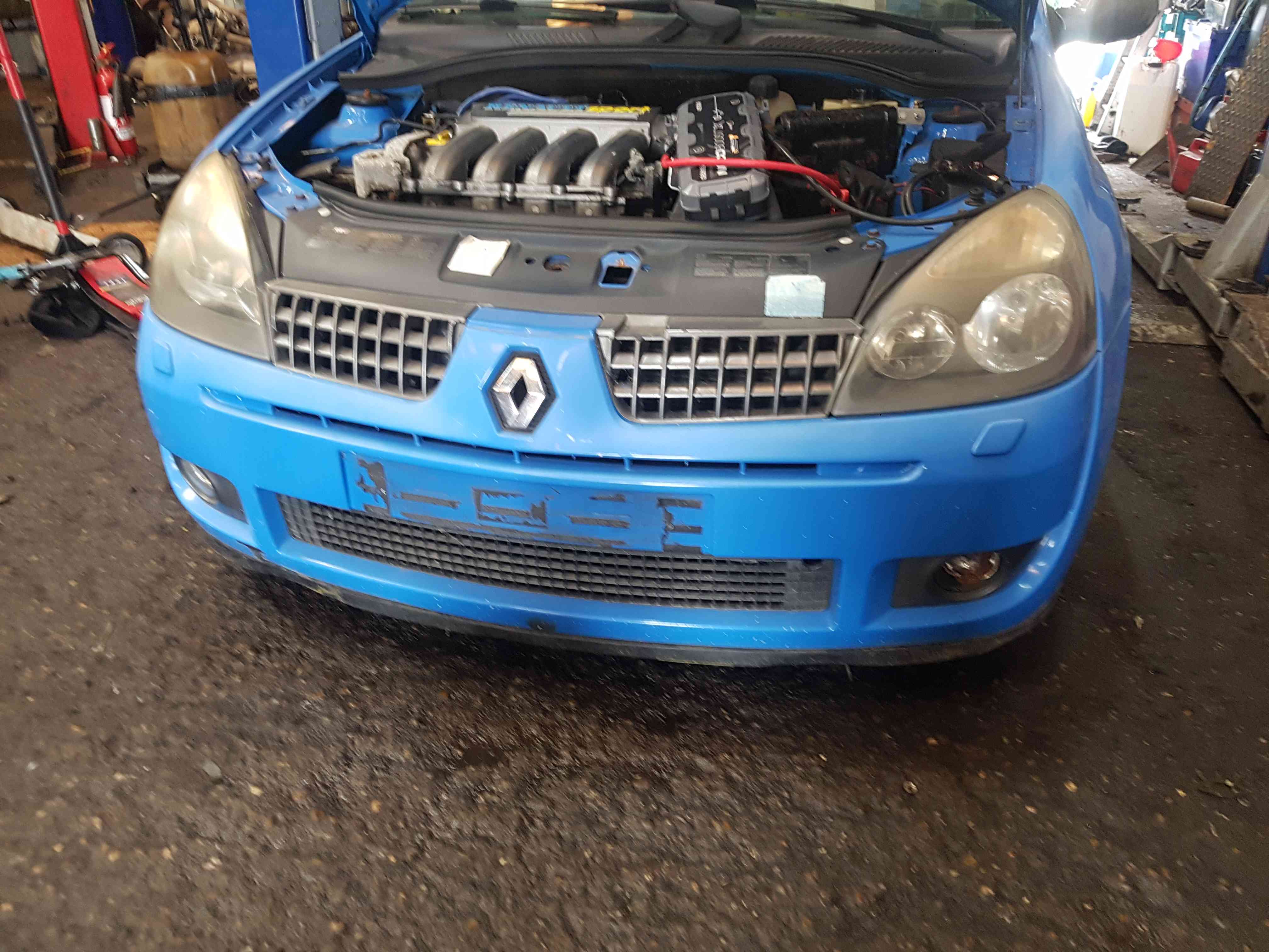 Thumb 14 Renault Clio Sport 2001-2006 Front Bumper + Grill  Blue Oj45