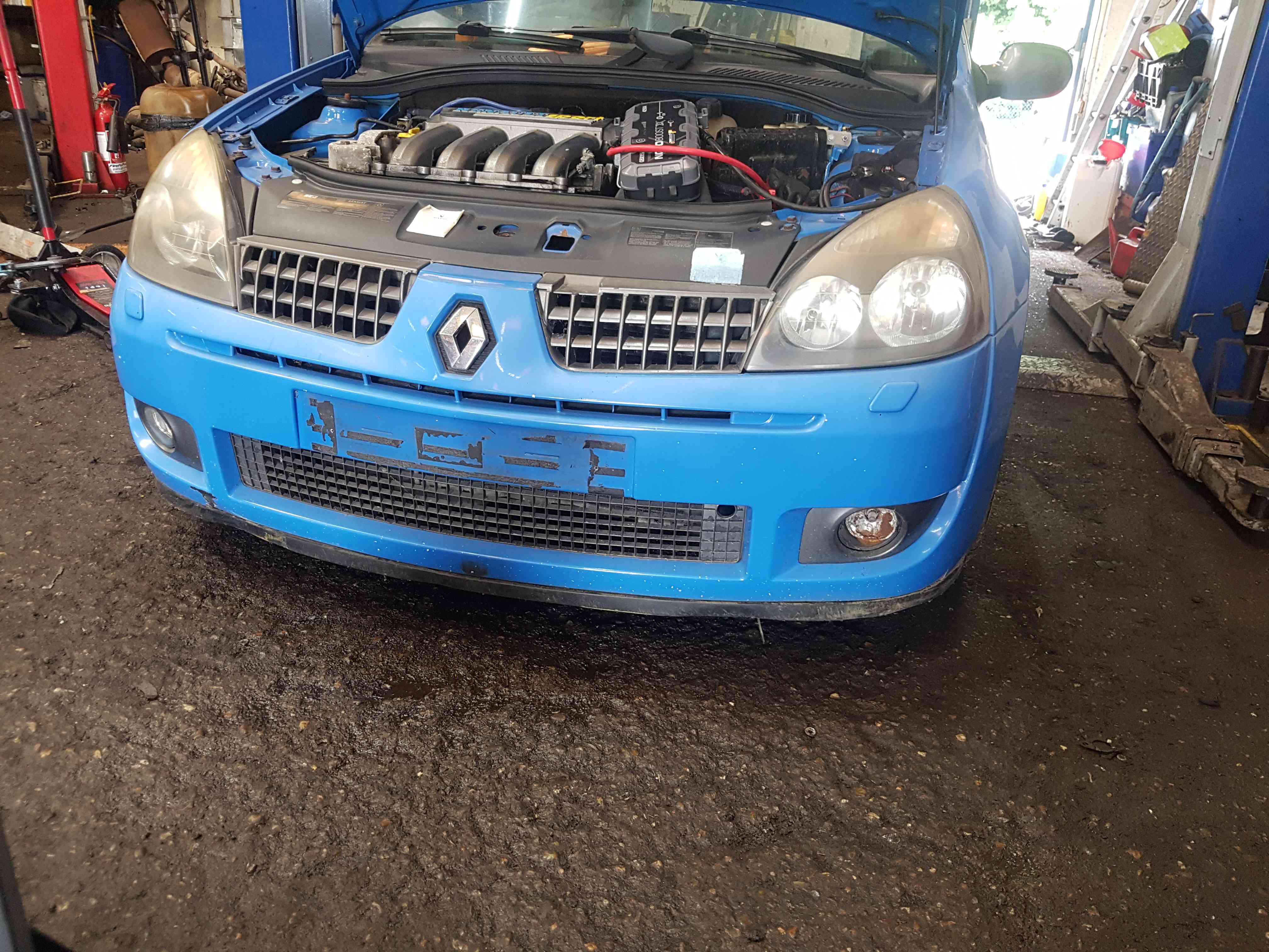 Thumb 10 Renault Clio Sport 2001-2006 Front Bumper + Grill  Blue Oj45