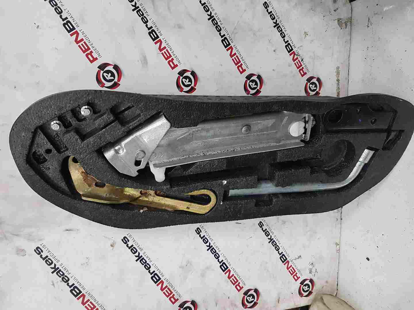 Renault Clio Sport 2005-2009 197 200 Spare Wheel Jack SET 8200474560