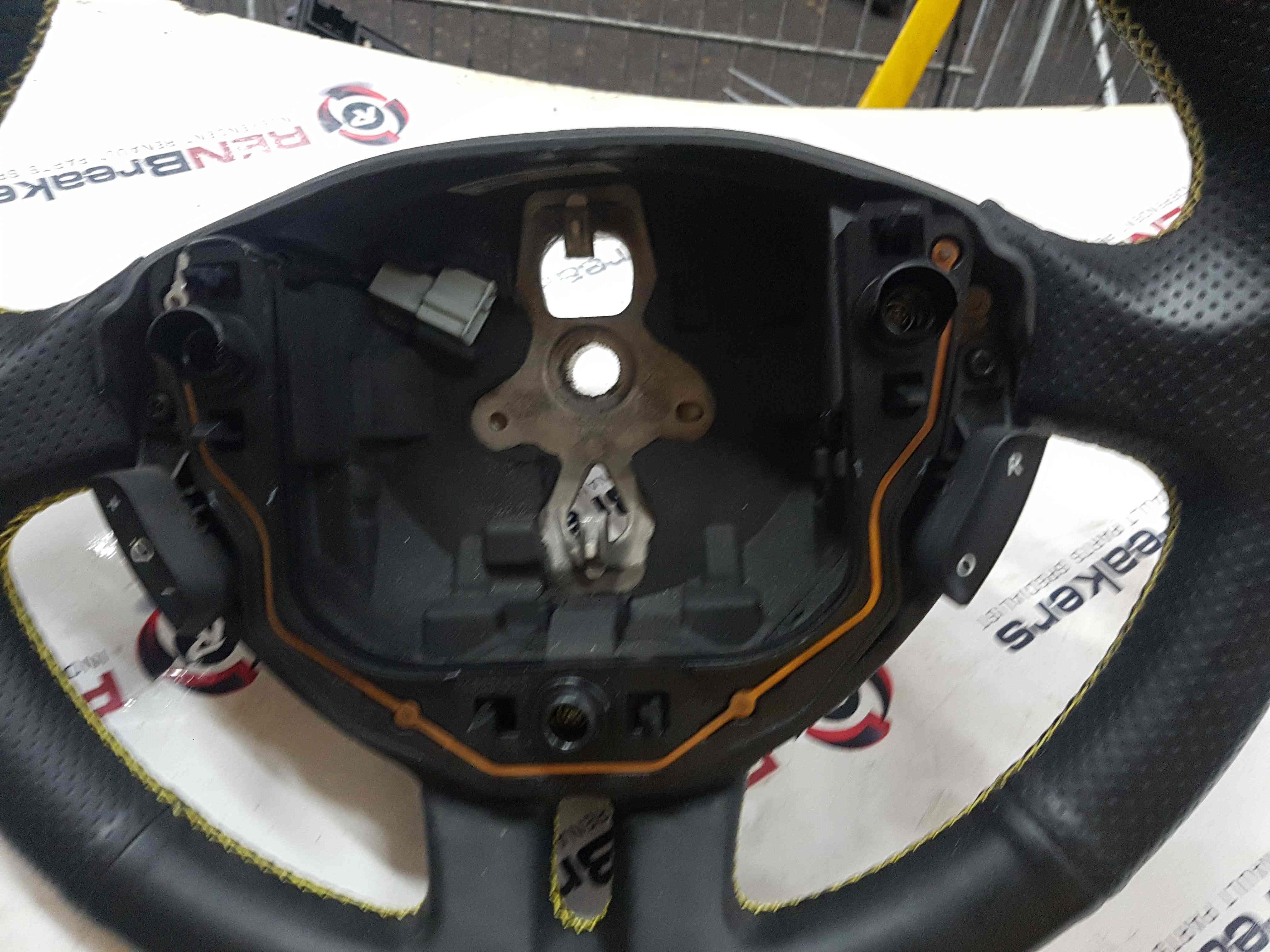 Thumb 5 Renault Clio Sport 2005-2009 197 200 Steering Wheel