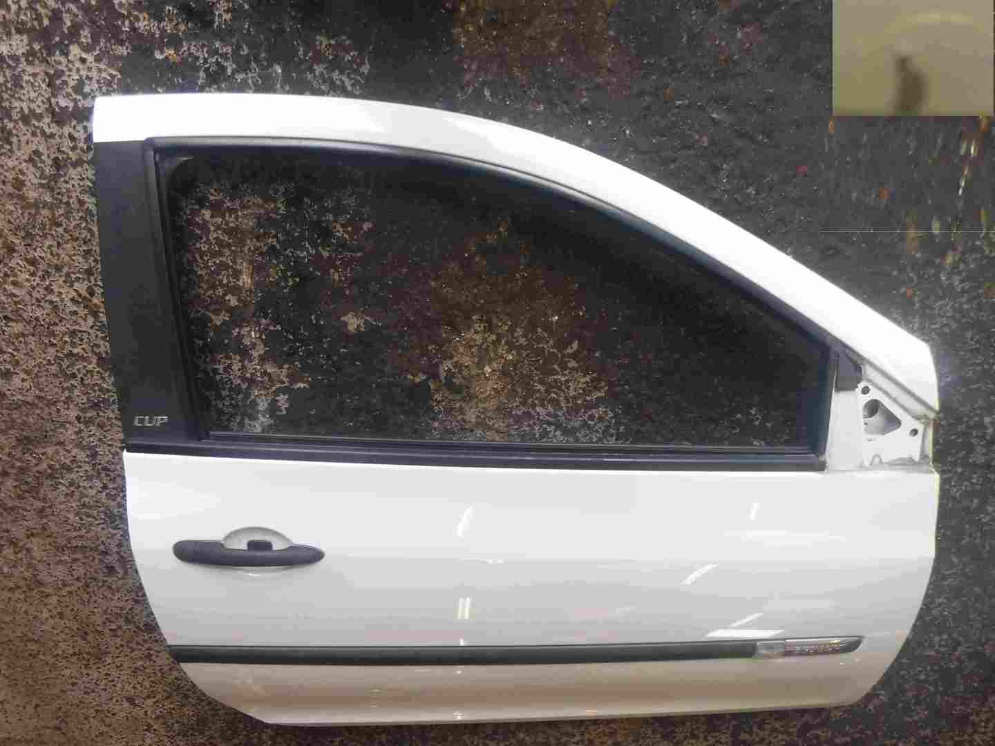 Renault Clio Sport 2005-2012 197 200 Cup Drivers OSF Front Door White OV369