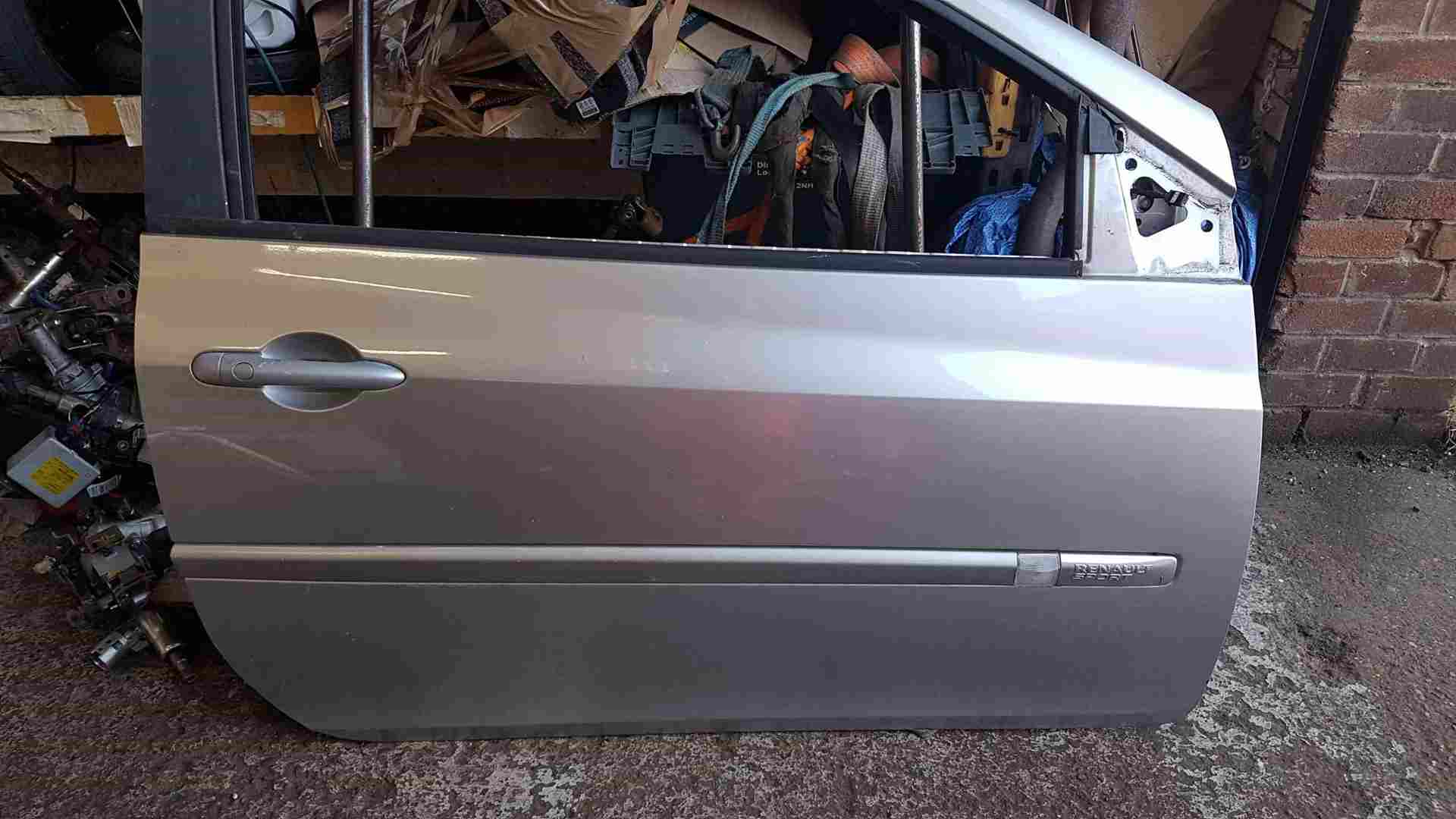 Thumb 2 Renault Clio Sport 2005-2012 197 200 Drivers OSF Front Door Grey Silver Tef60