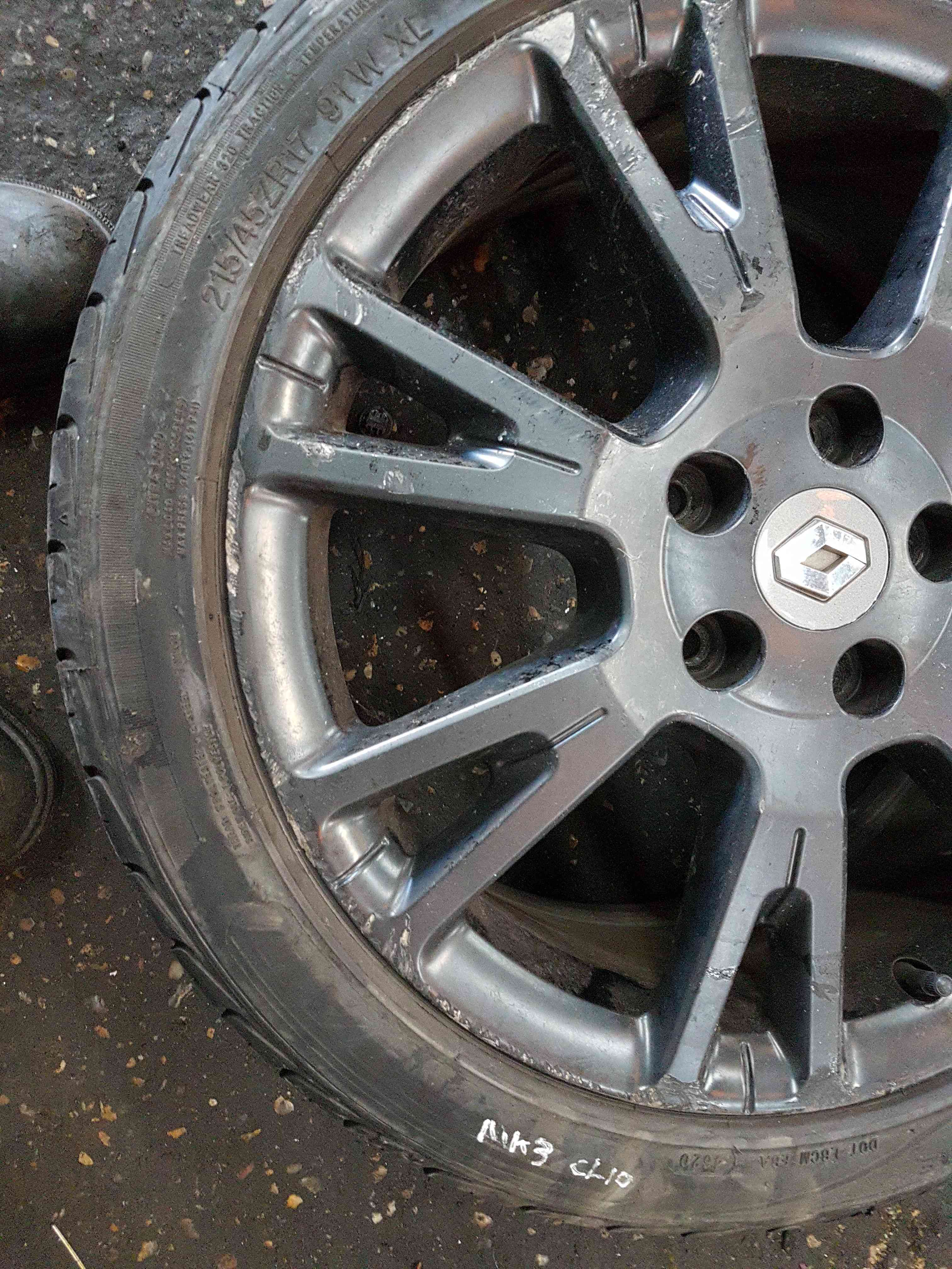 Thumb 4 Renault Clio Sport 2005-2012 197 200 Matt Black Alloy Wheel 17Inch 2/5