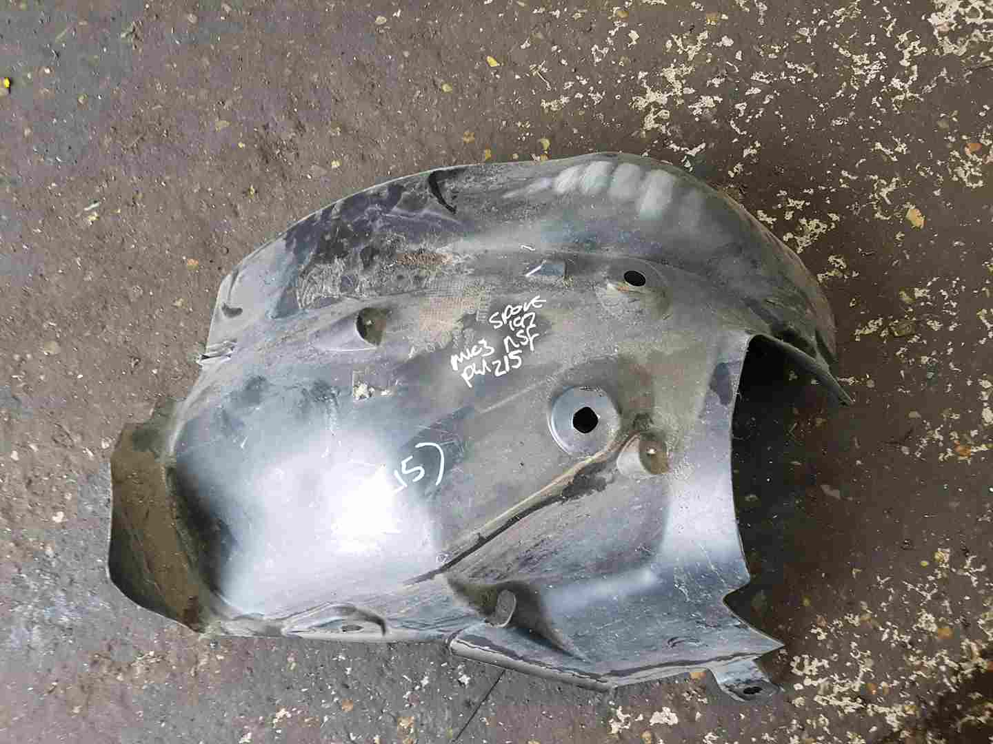 Renault Clio Sport 2005-2012 197 200 Passenger NSR Rear Arch Liner Rear Part