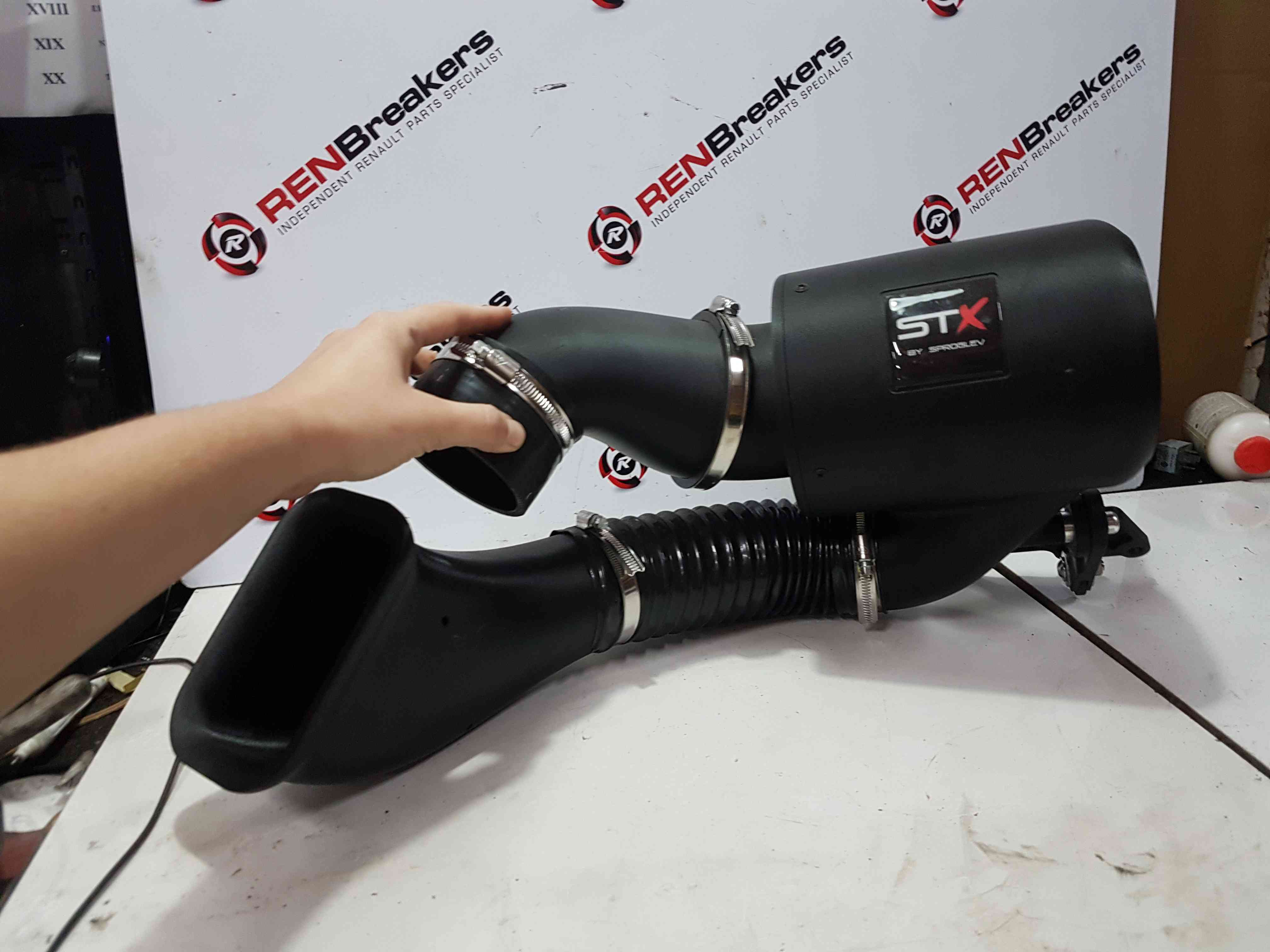 Thumb 14 Renault Clio Sport 2005-2012 197 200 stx sprogley Airbox Filter Housing 