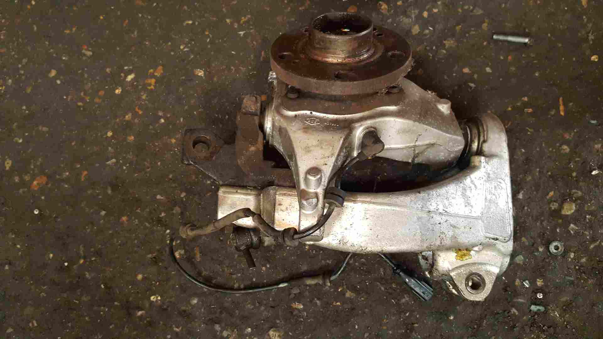Renault Clio Sport 2005-2012 197 Passenger NSF Front HUB Assembly Complete