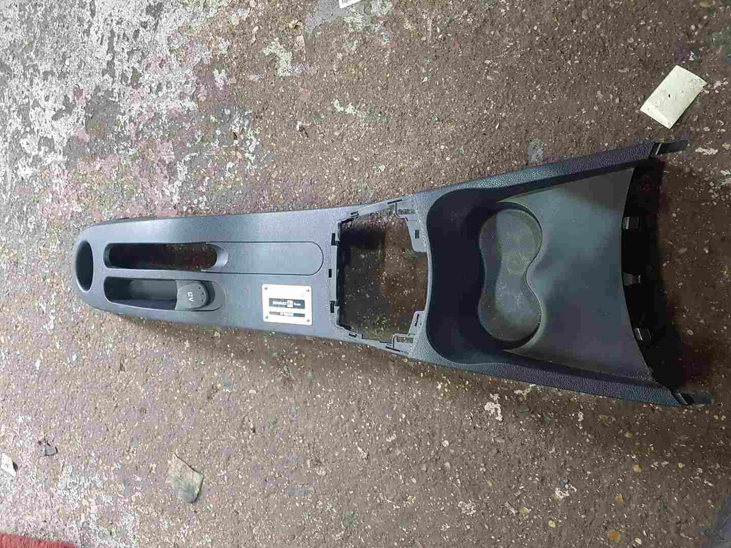 Renault Clio Sport 2009-2012 197 200 Centre Console CUP Holders