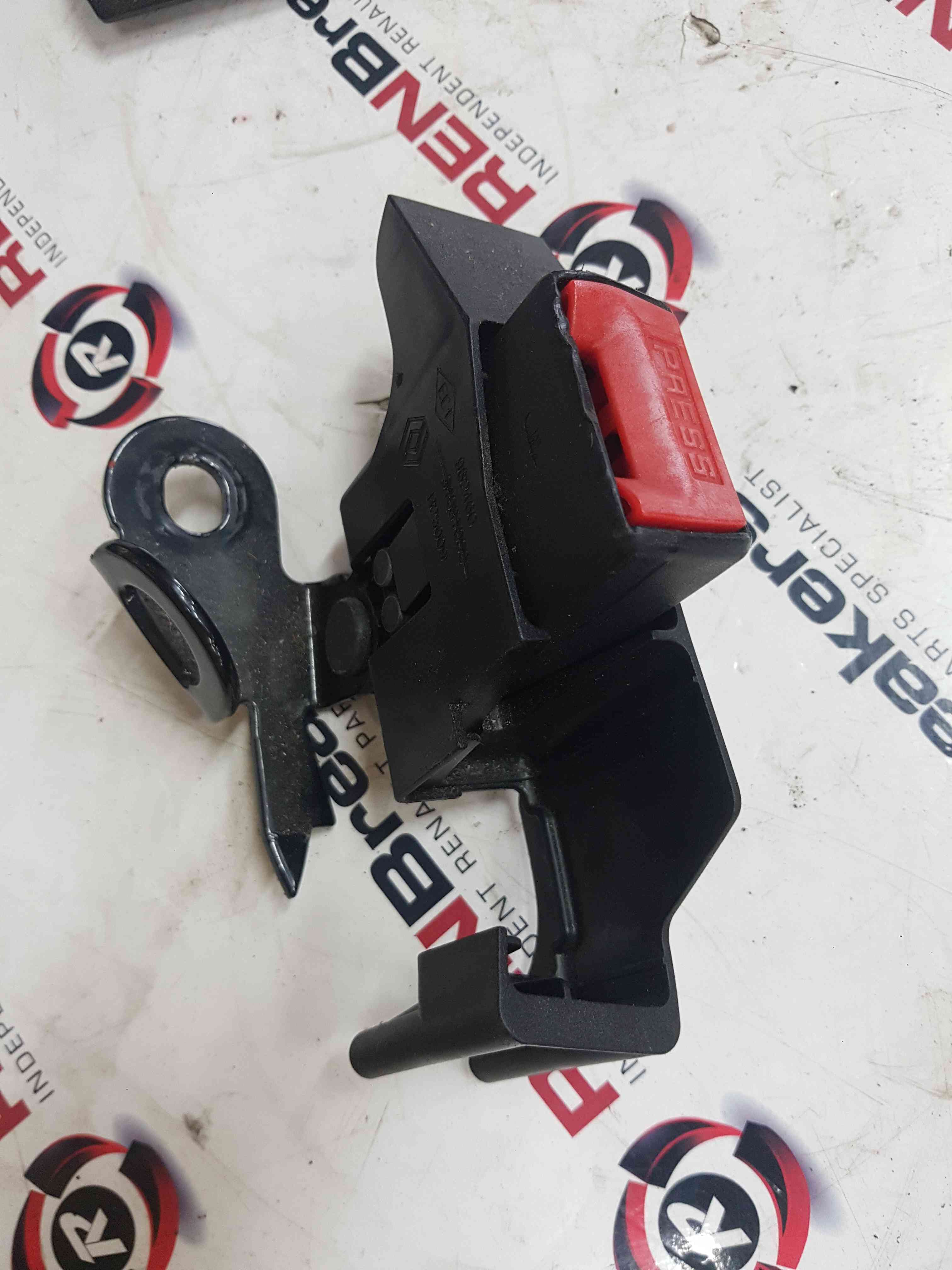Thumb 5 Renault Clio Sport 2009-2012 197 200 Drivers OSR Rear Seat Buckle RED