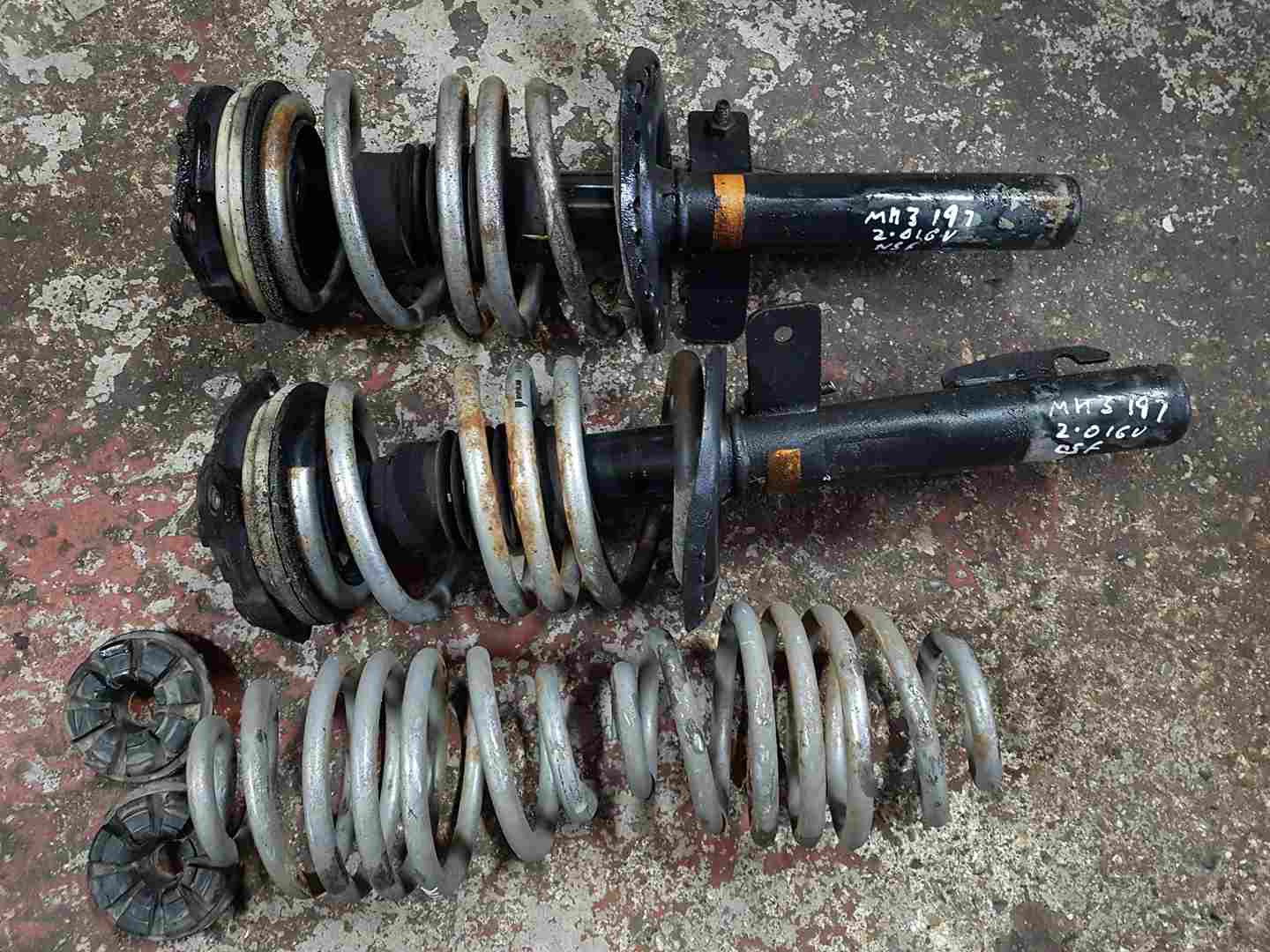 Thumb 2 Renault Clio Sport 2009-2012 197 Whiteline Lowering Springs SET Front Rear 