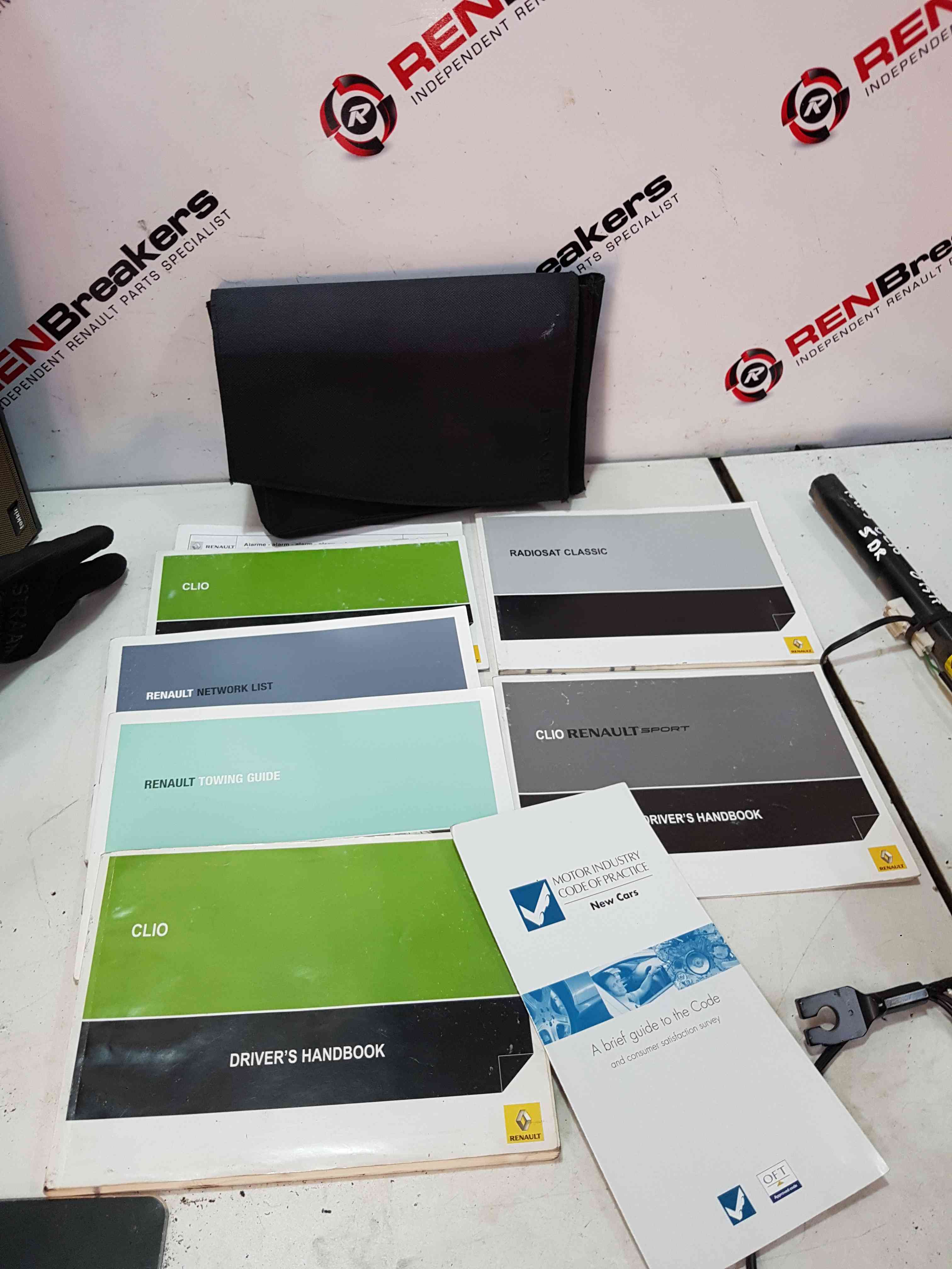Thumb 2 Renault Clio Sport 2009-2012 200 Documents Booklets + Holder Wallet